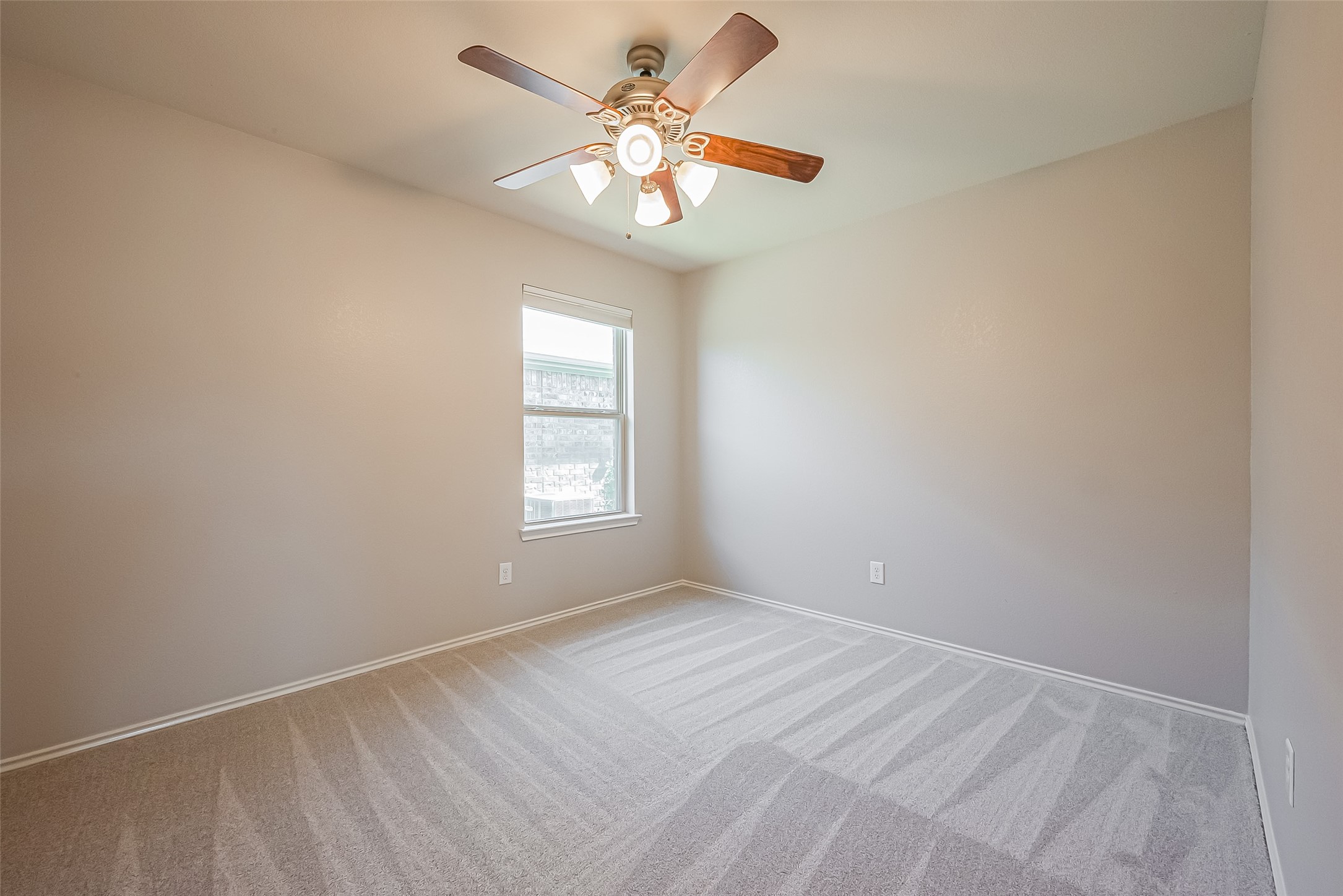 1026 Oleander Way Property Photo 21