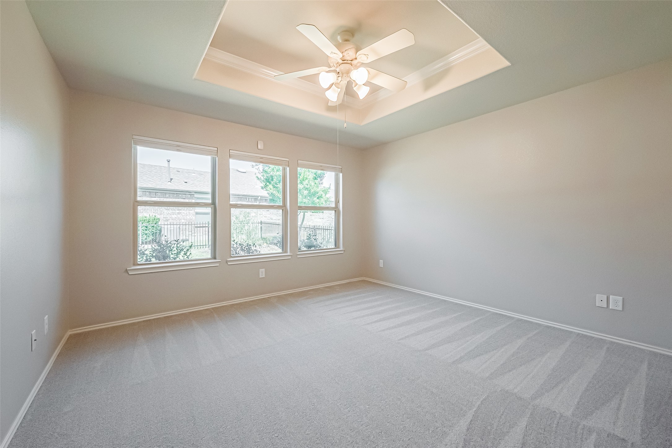 1026 Oleander Way Property Photo 24