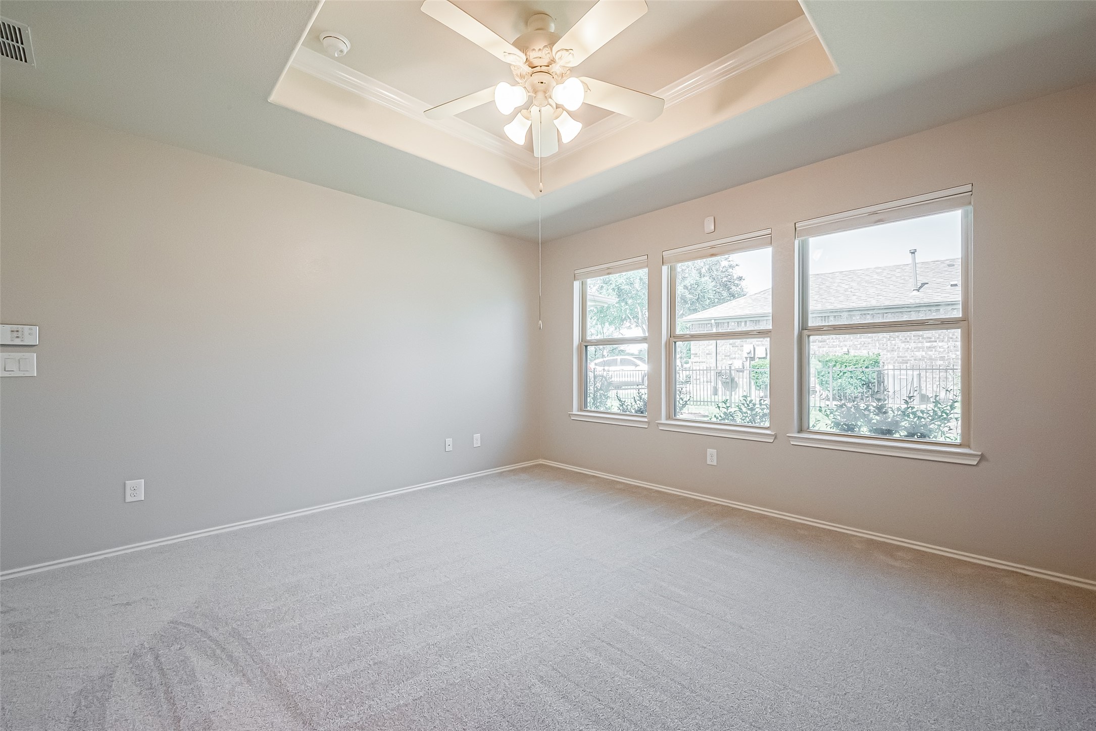 1026 Oleander Way Property Photo 27