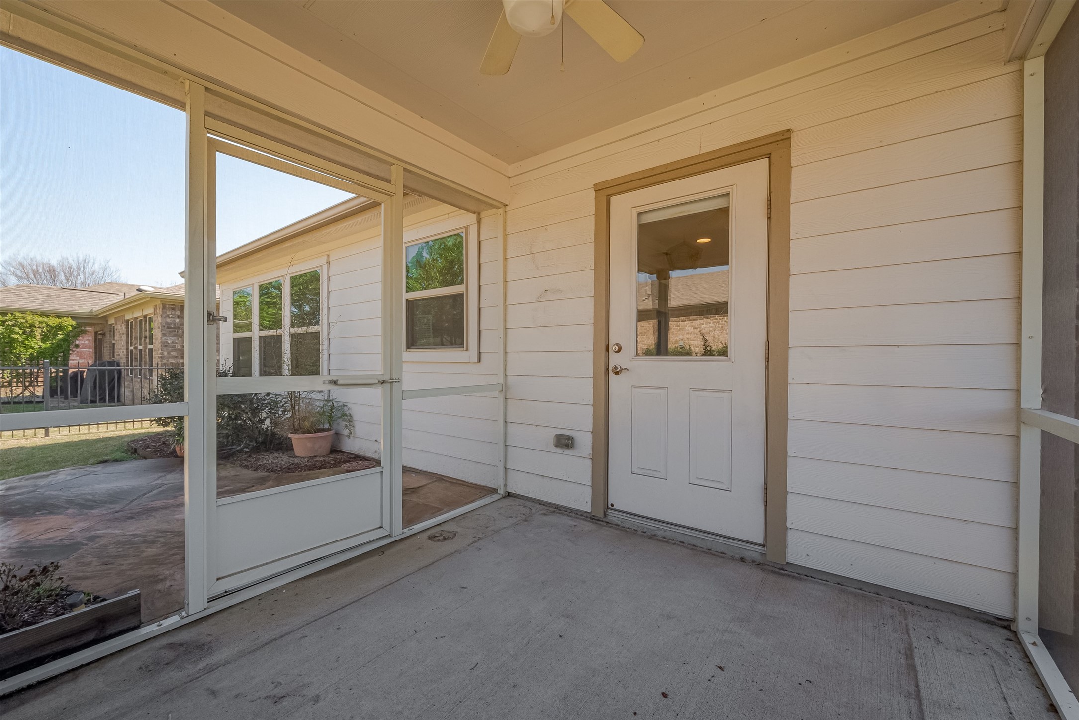 1026 Oleander Way Property Photo 30