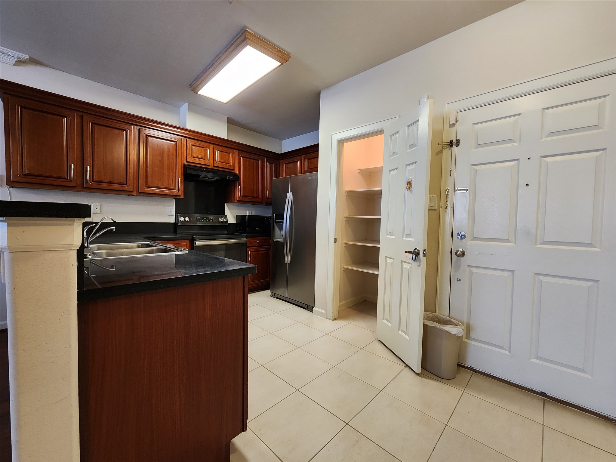 6655 W Sam Houston Parkway S 2f Property Photo 8