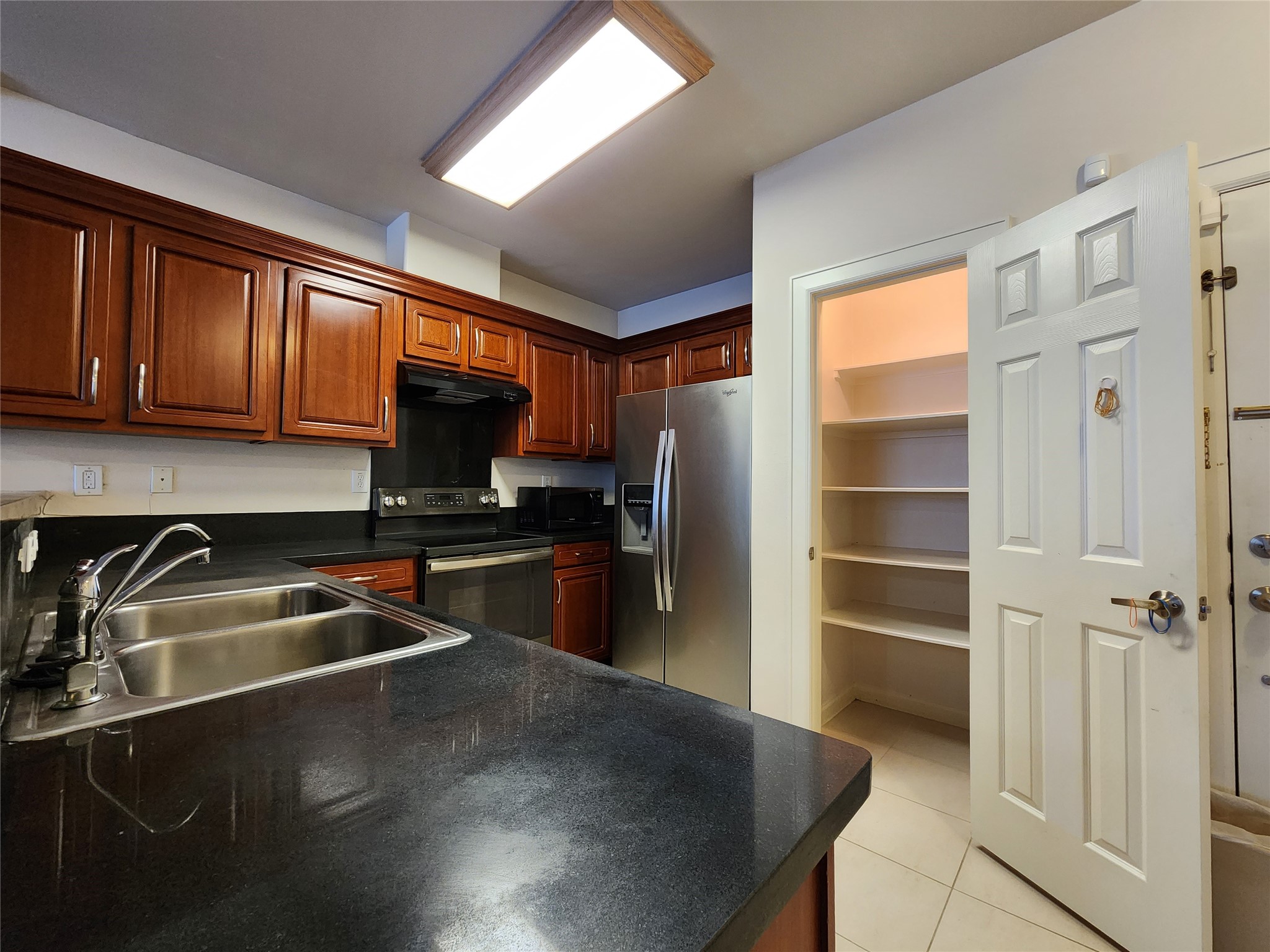 6655 W Sam Houston Parkway S 2f Property Photo 9