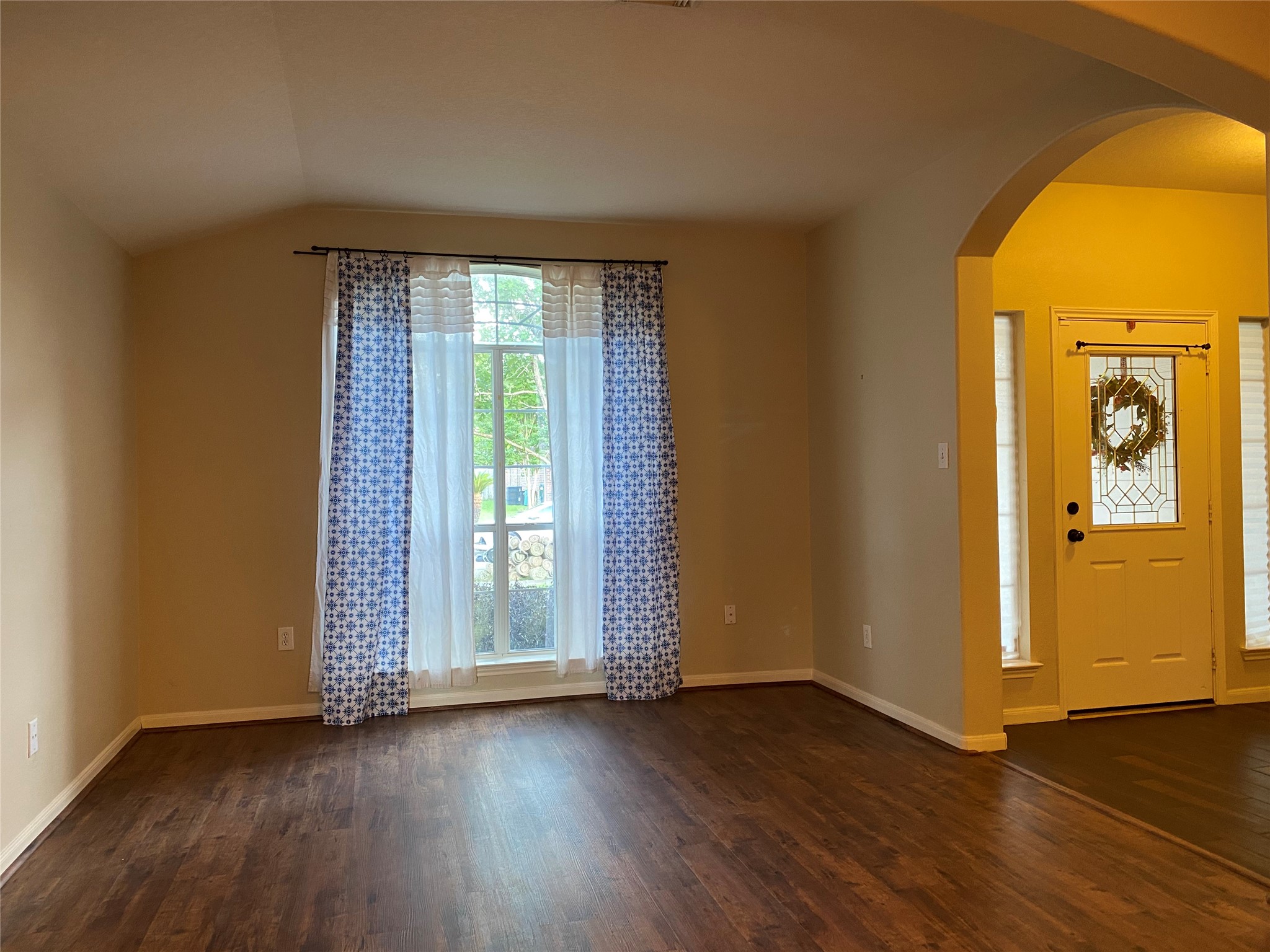 1202 Hemple Drive Property Photo 3