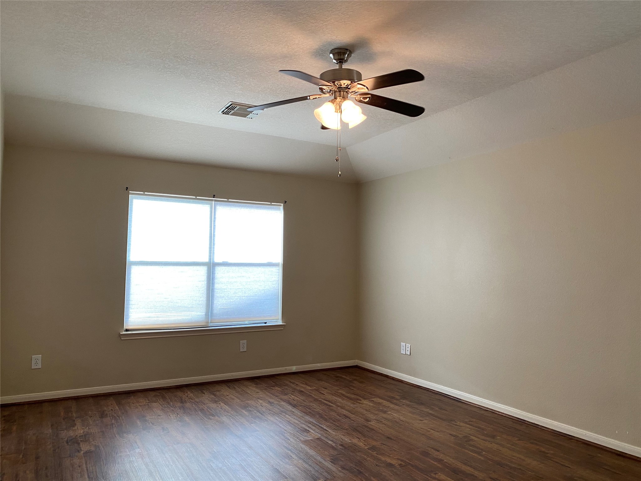1202 Hemple Drive Property Photo 11