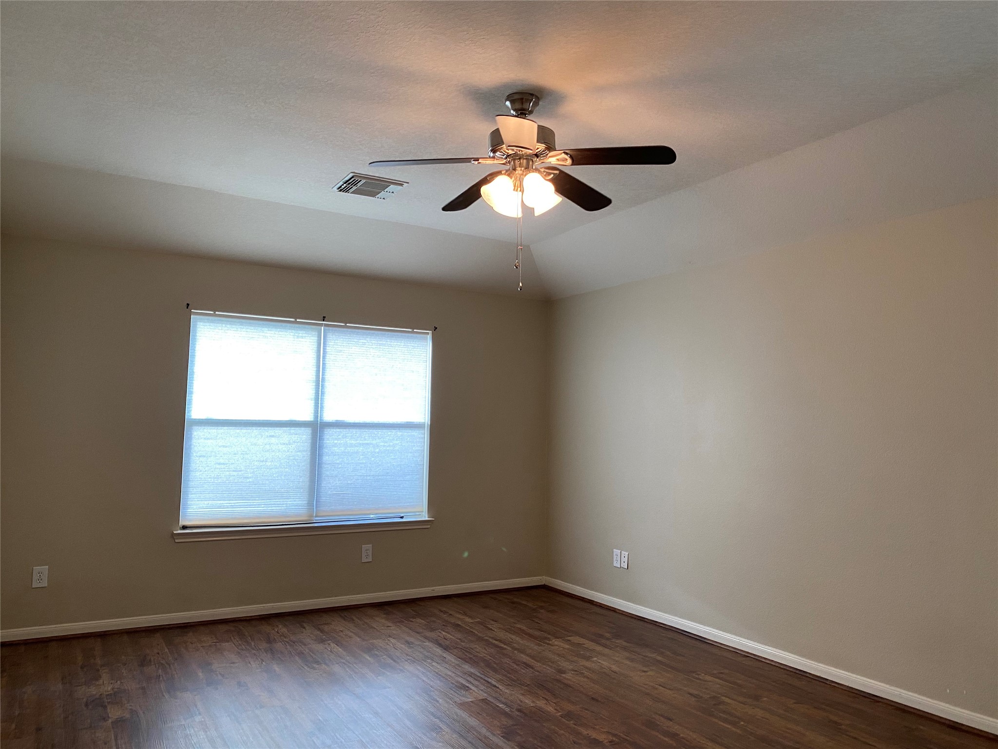 1202 Hemple Drive Property Photo 13