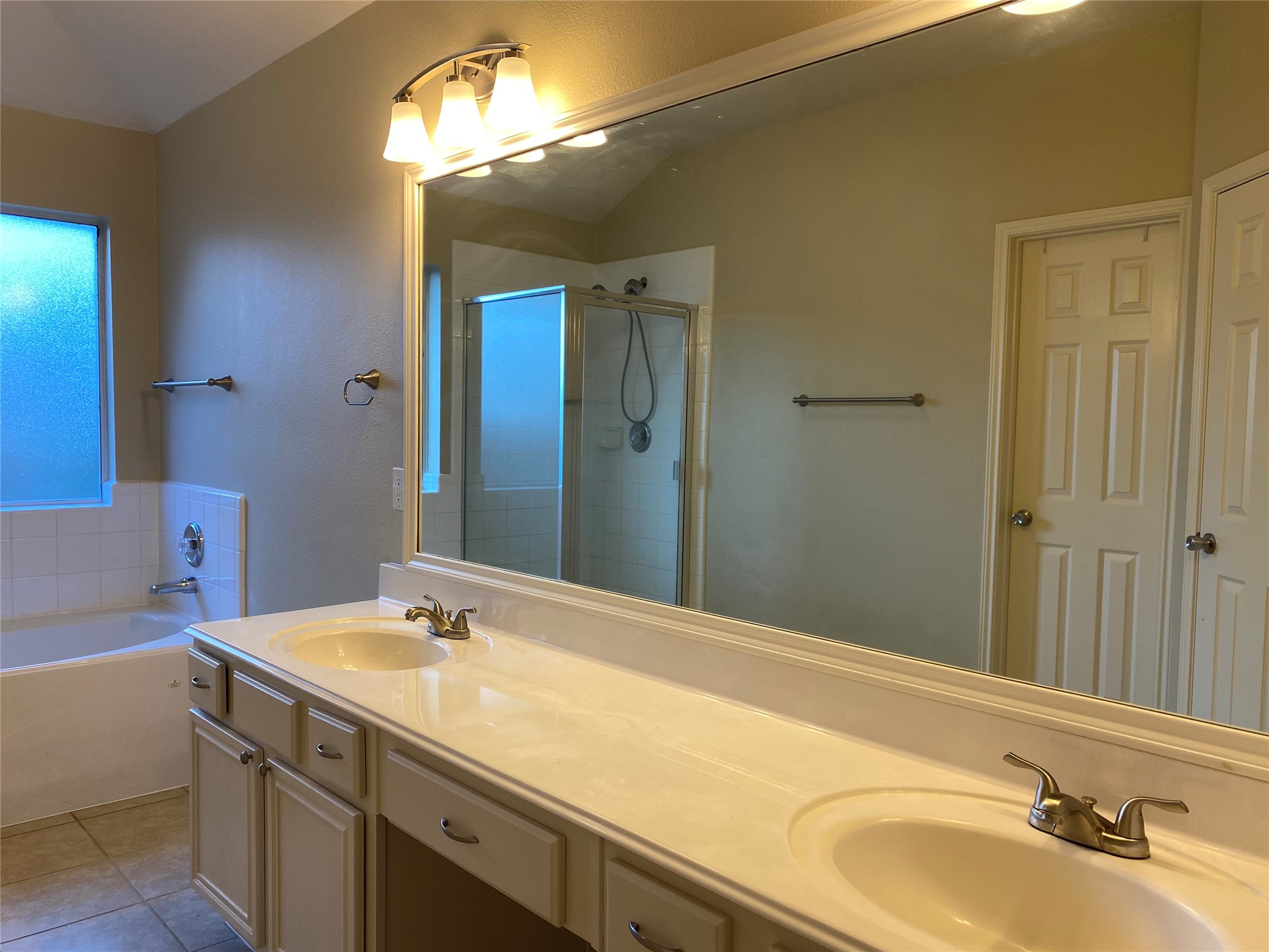 1202 Hemple Drive Property Photo 14