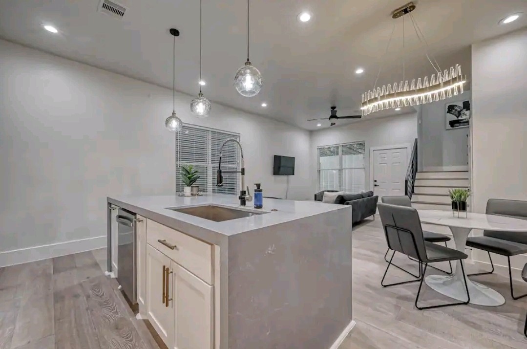 5606 Canal Street Property Photo 7