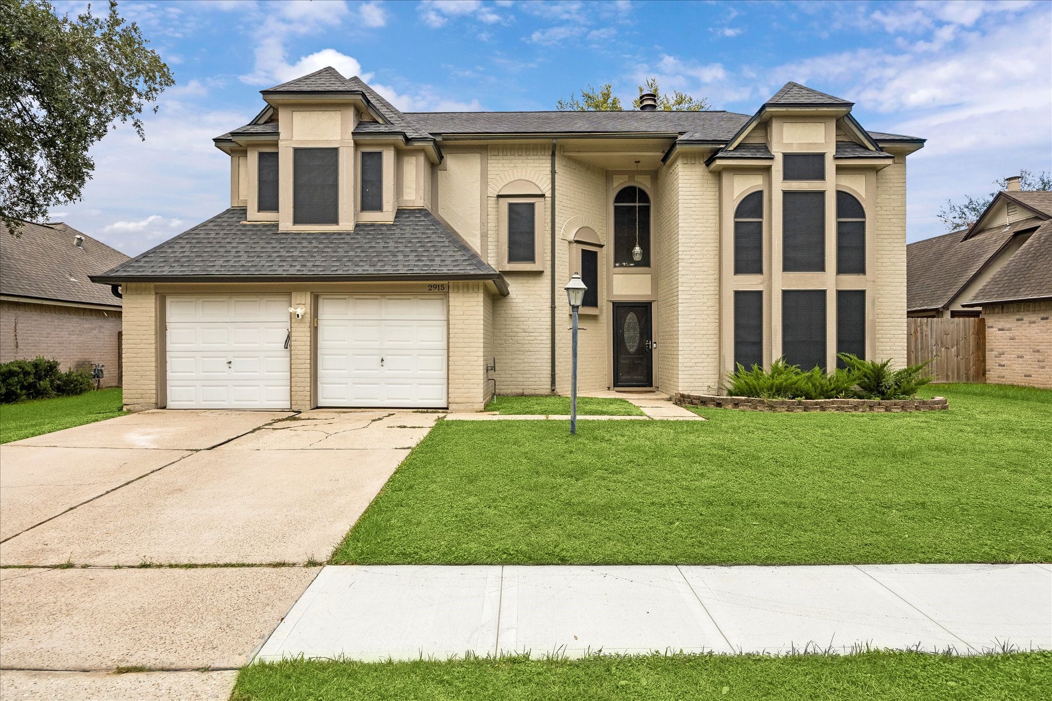 2915 Tower Bridge Court Property Photo 1