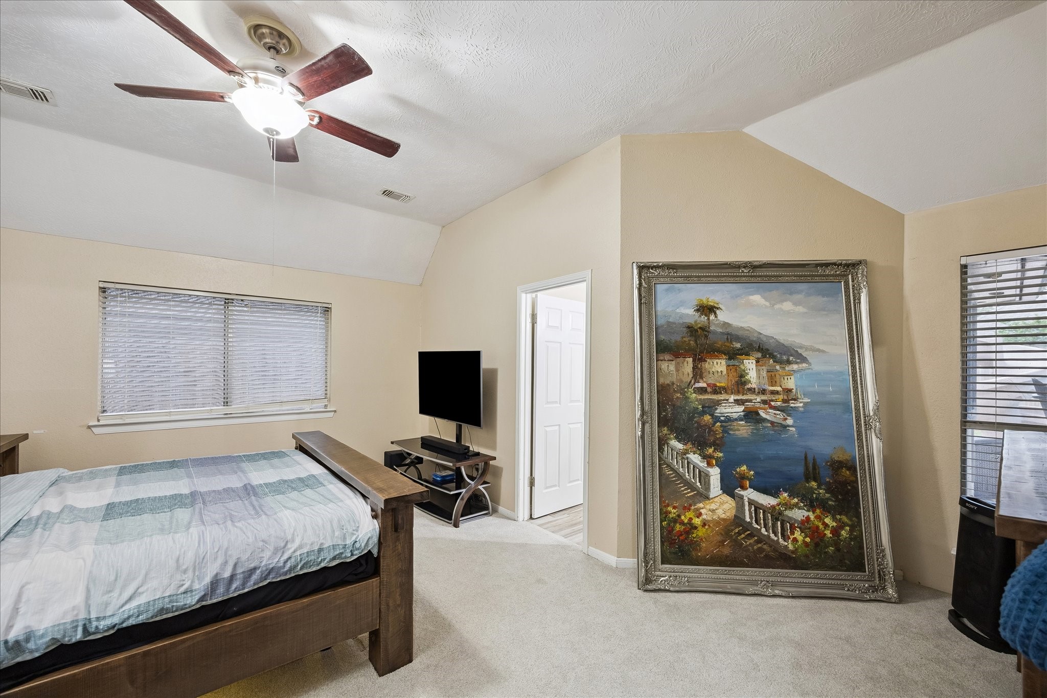 2915 Tower Bridge Court Property Photo 6