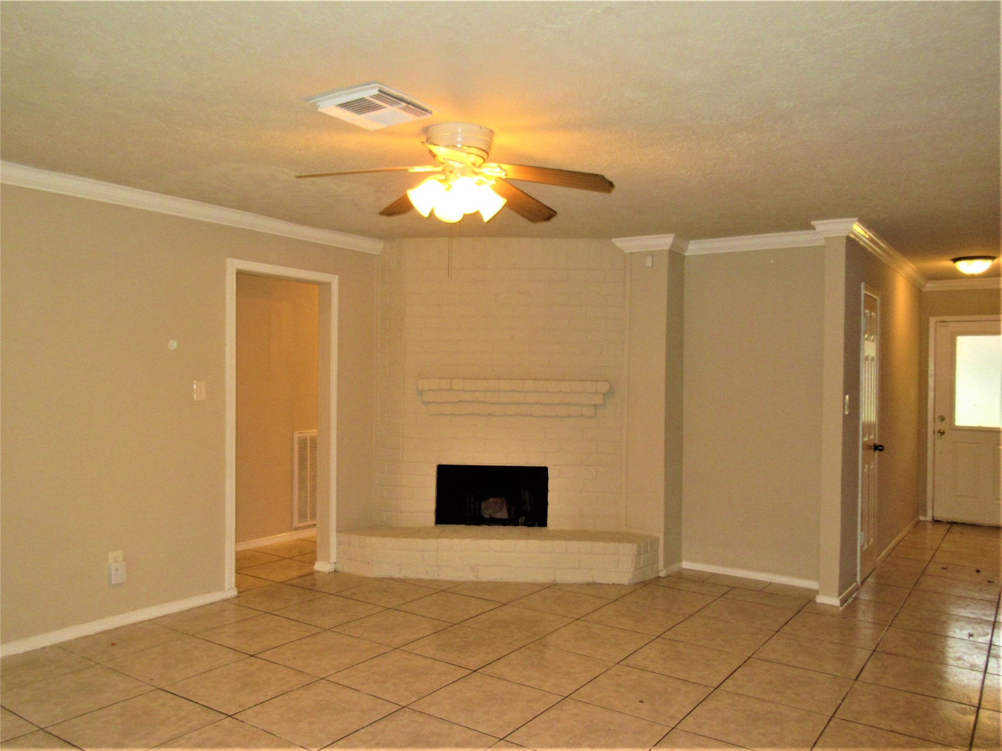 7802 Peacock Par Property Photo 3