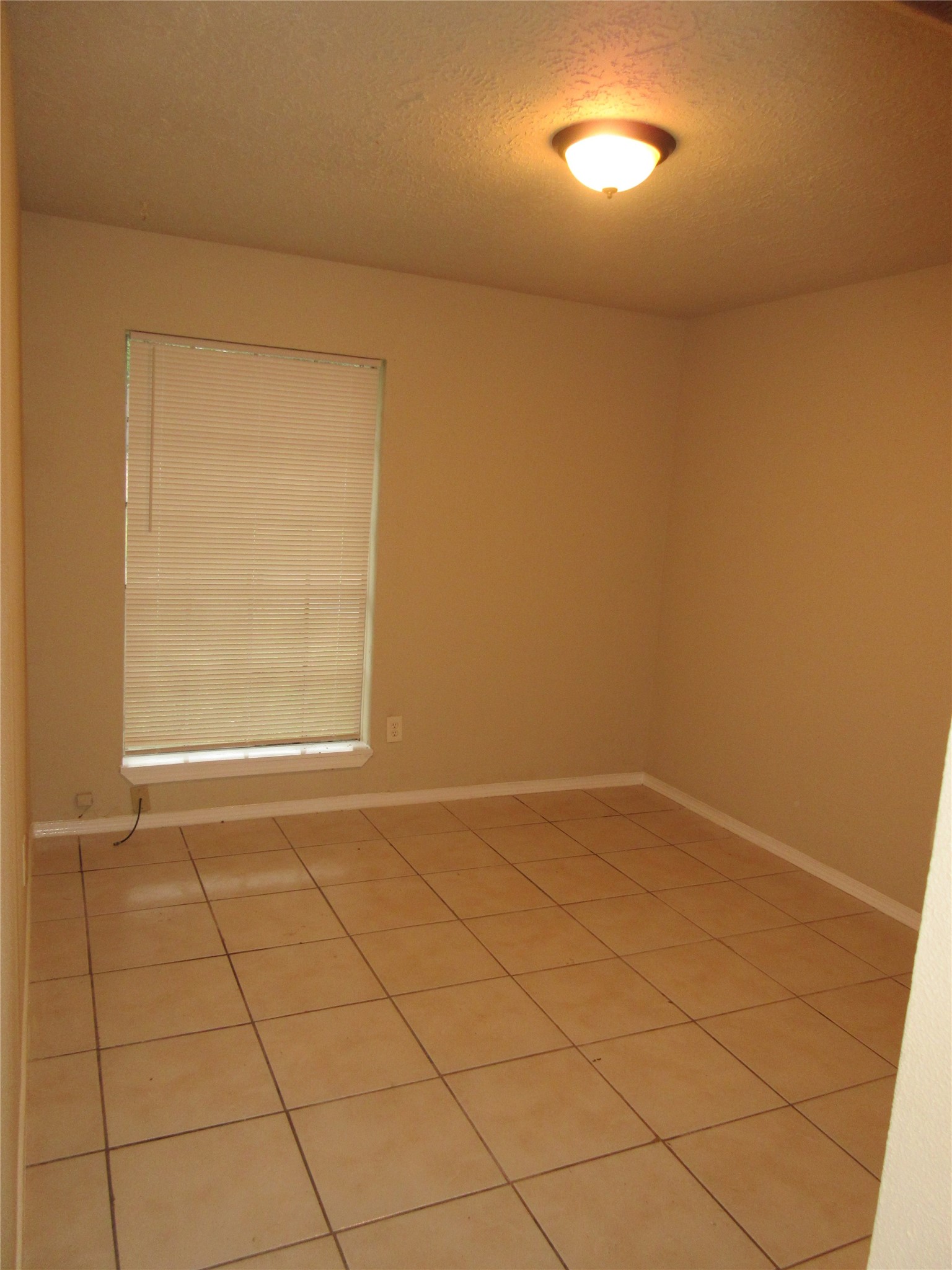 7802 Peacock Par Property Photo 6