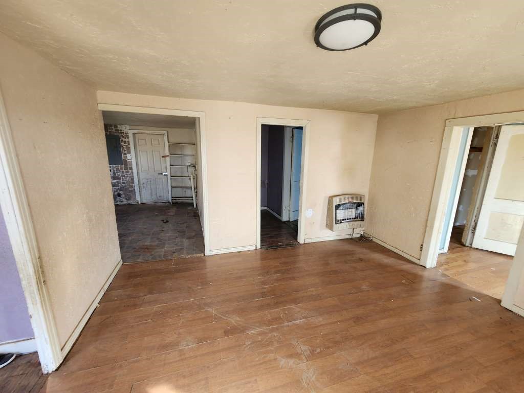 203 Pecan Street Property Photo 3