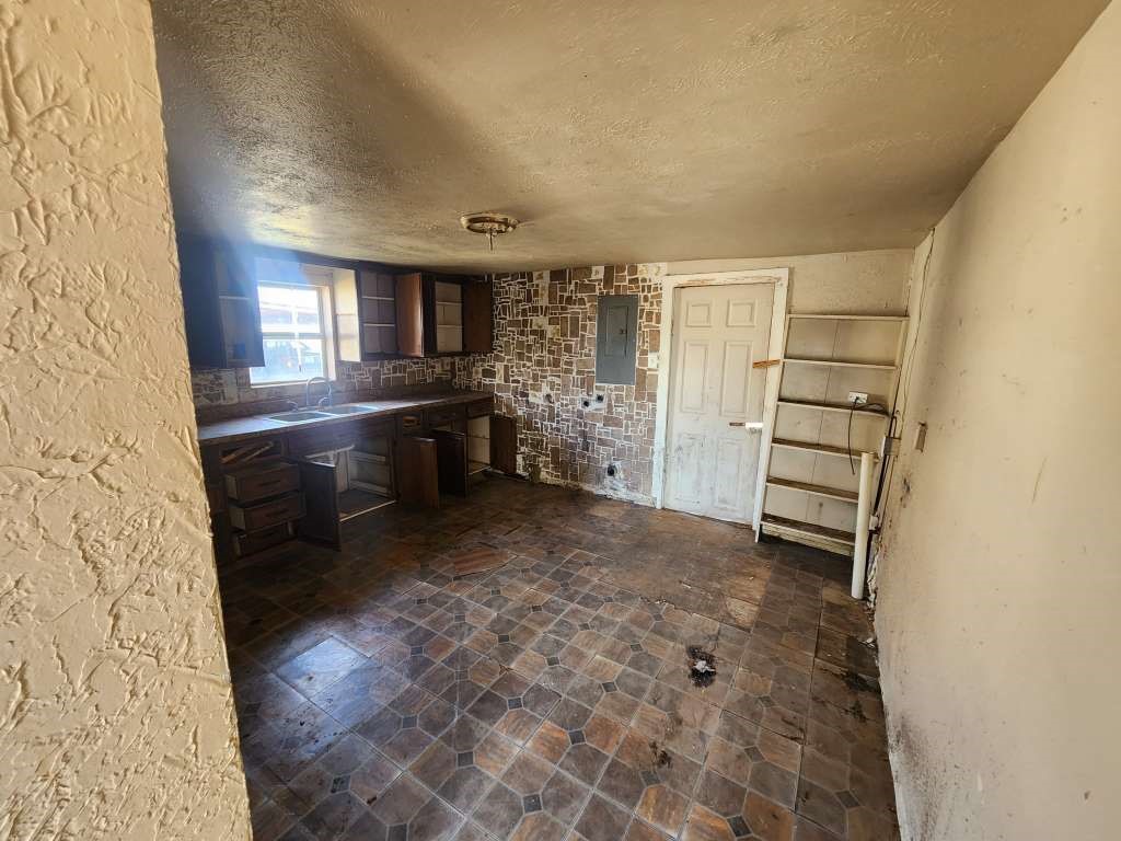203 Pecan Street Property Photo 6