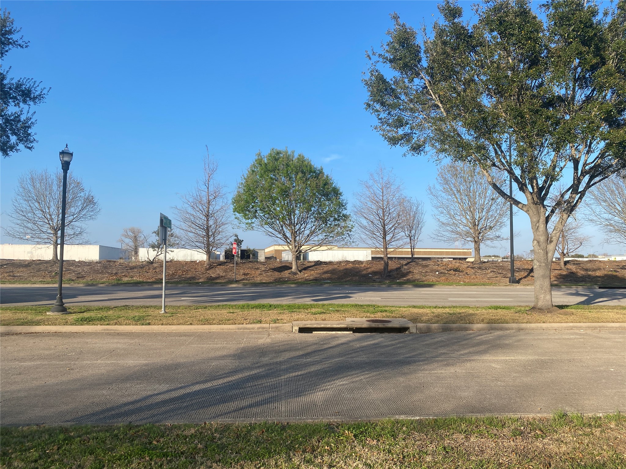 3015 N Main Street Property Photo 11
