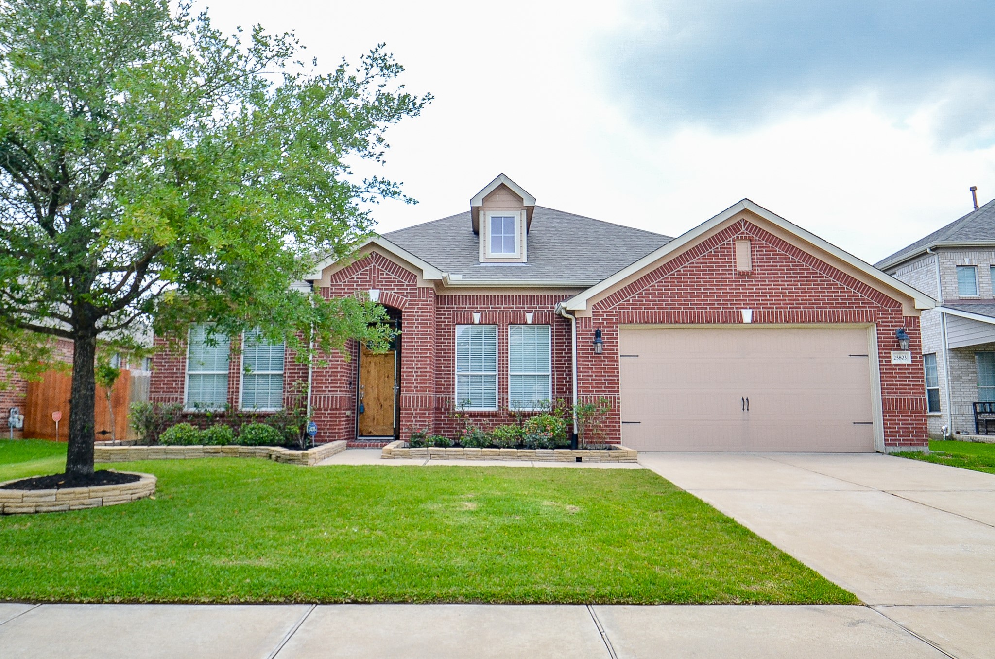 25803 Celtic Terrace Drive Property Photo 1