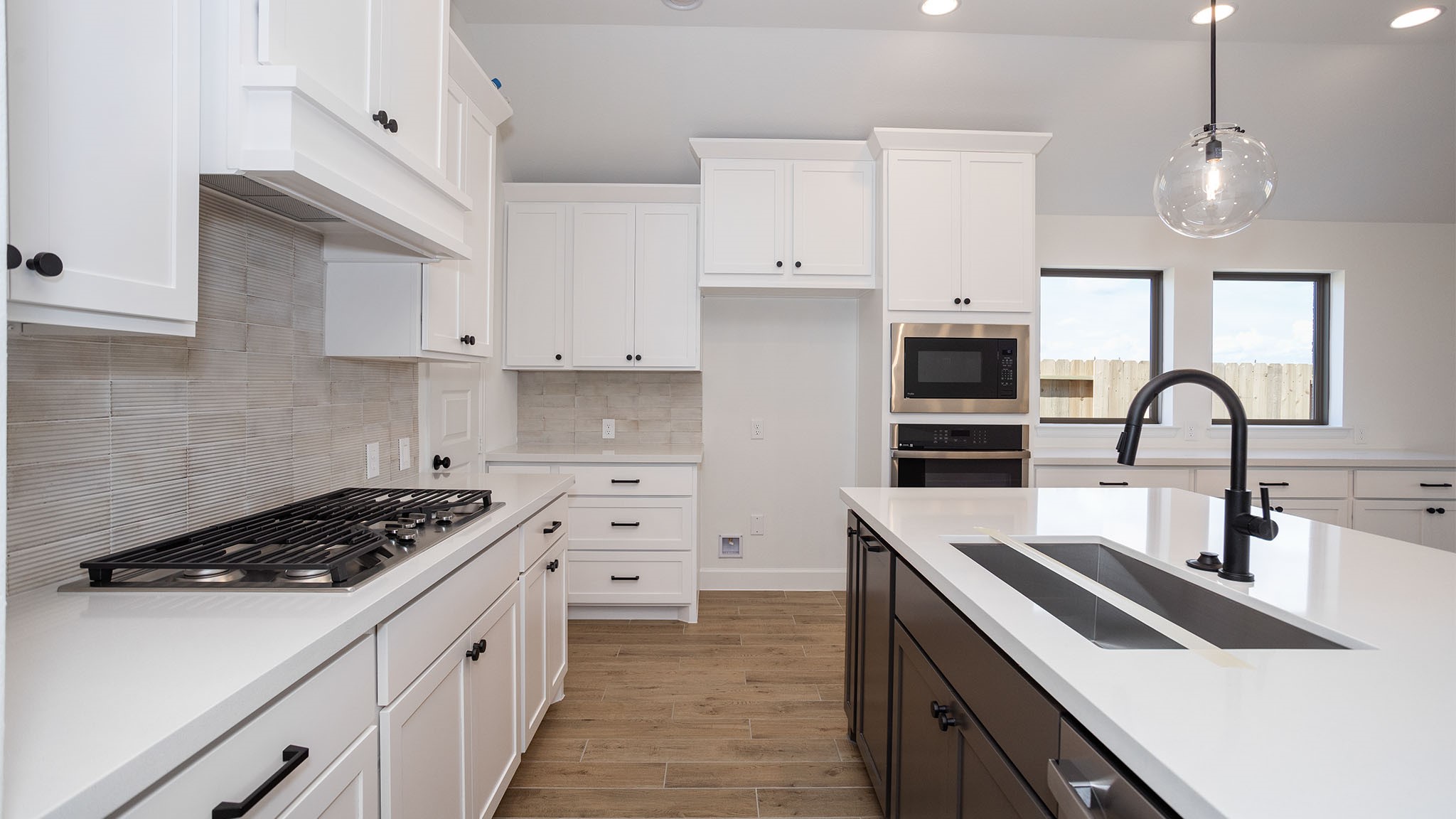 6911 Hollow Farm Drive Property Photo 6