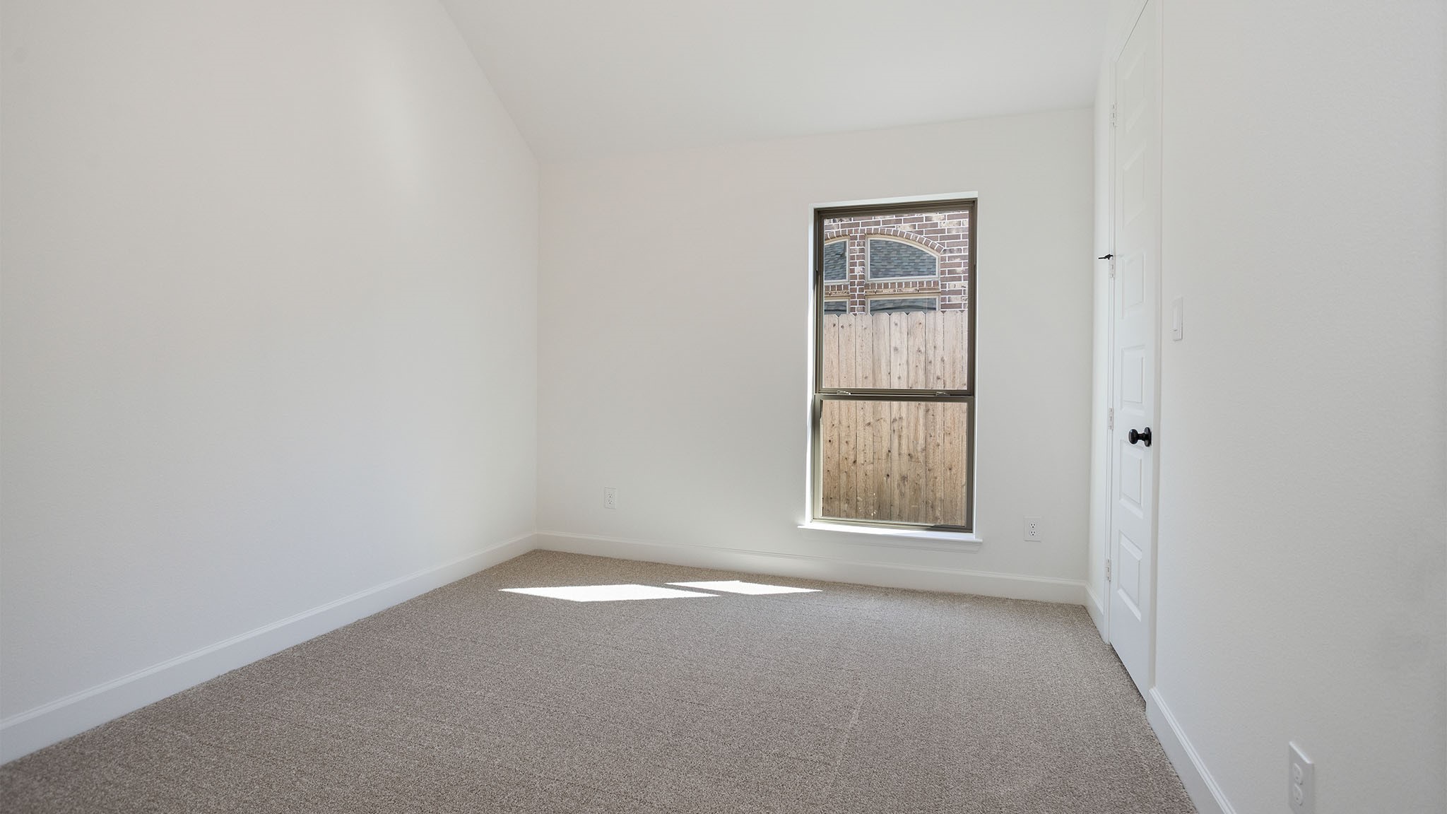 6911 Hollow Farm Drive Property Photo 13