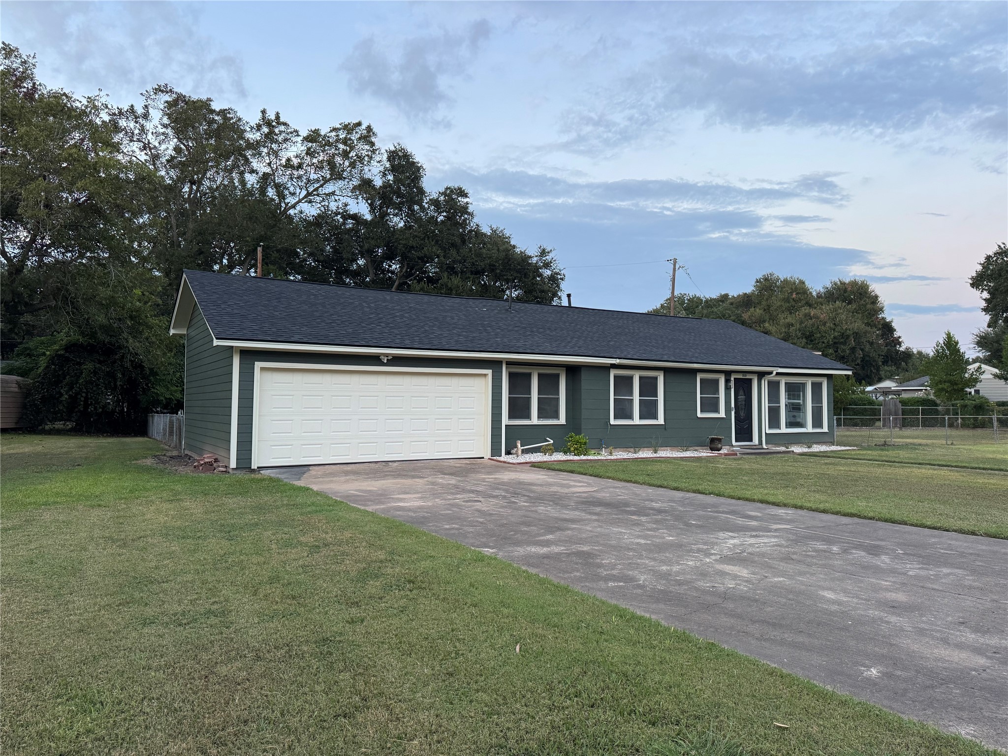 515 Mockingbird Lane Property Photo 1
