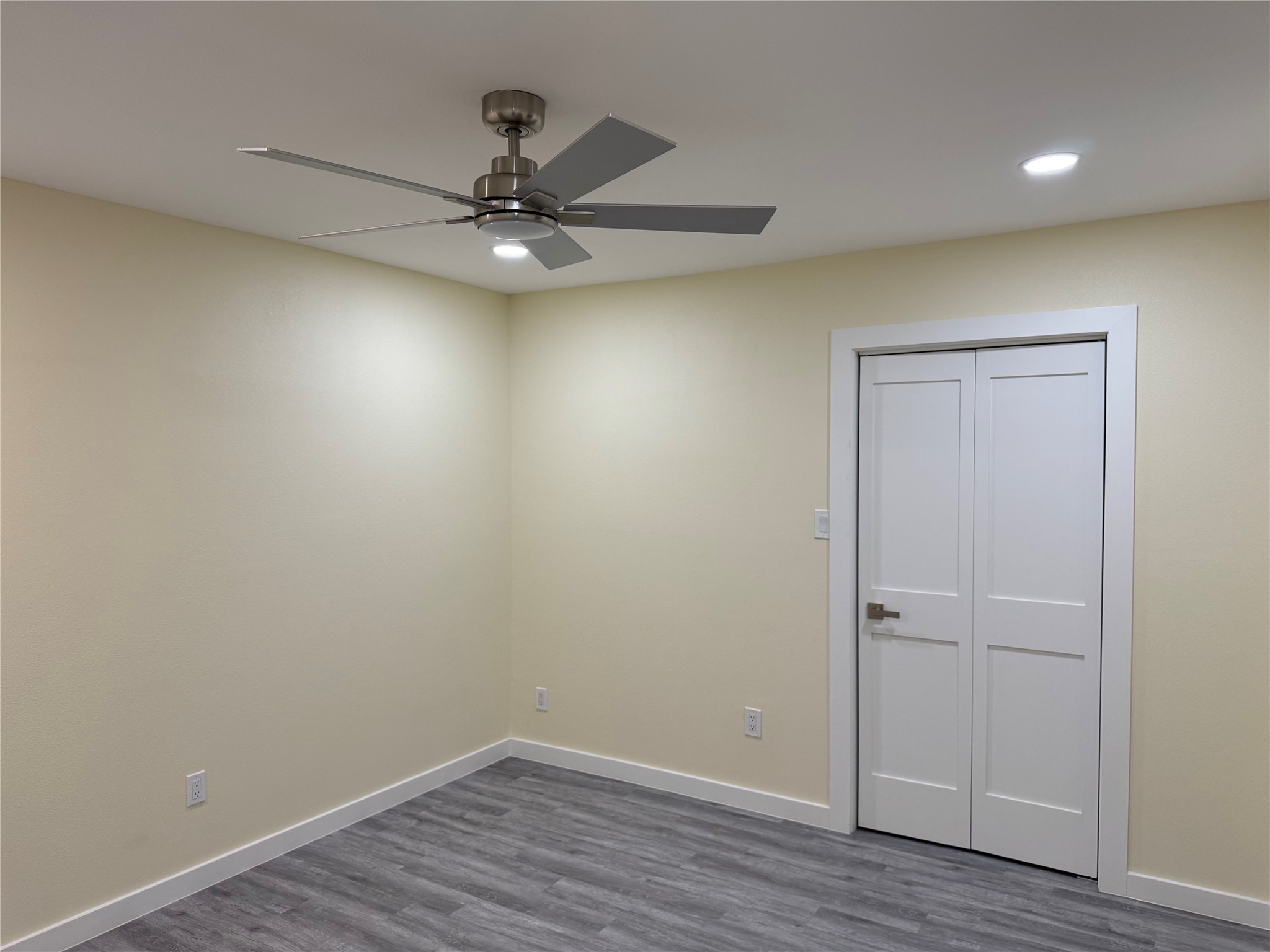 515 Mockingbird Lane Property Photo 11
