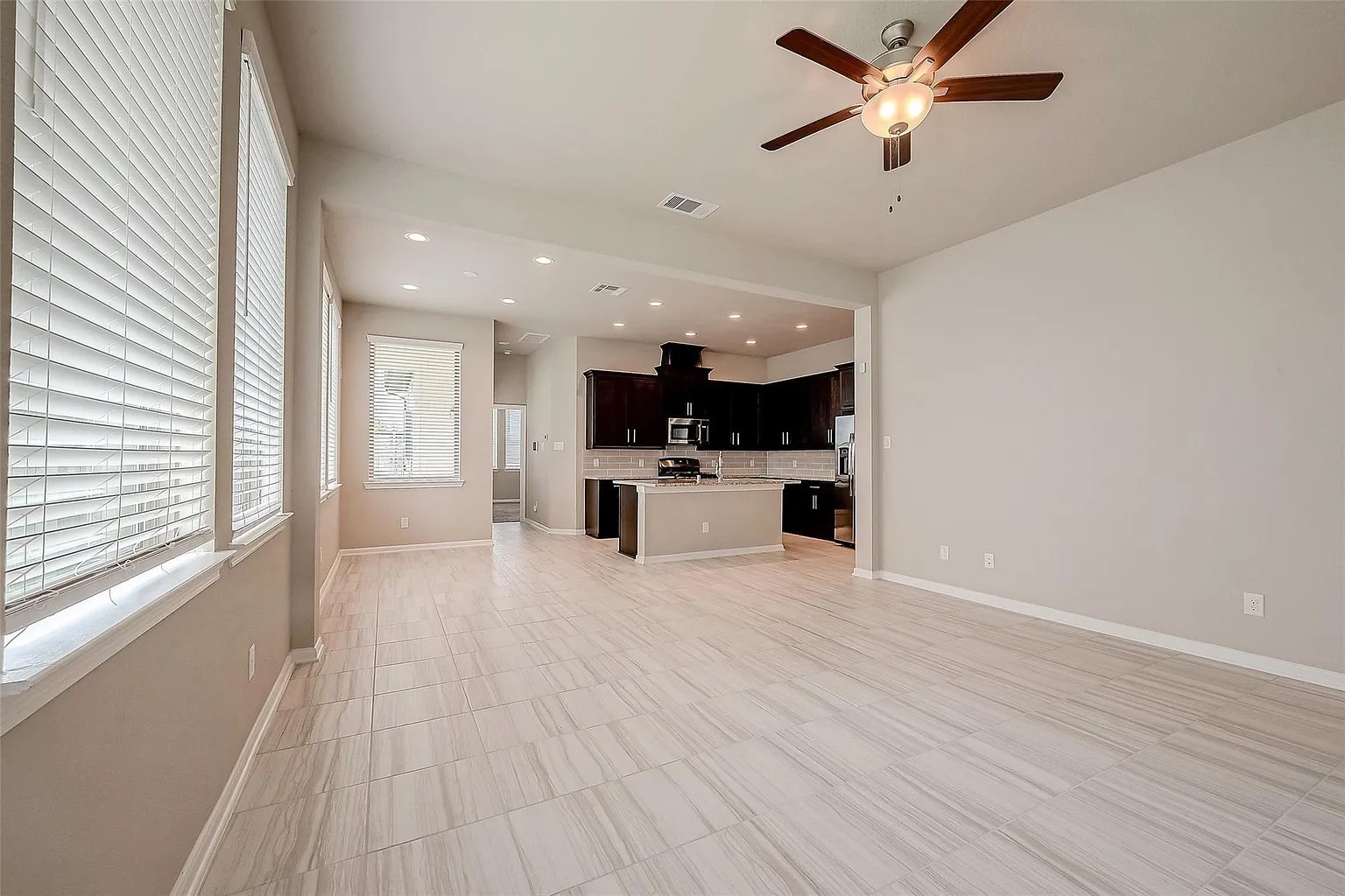 2559 Terrace Point Drive Property Photo 17