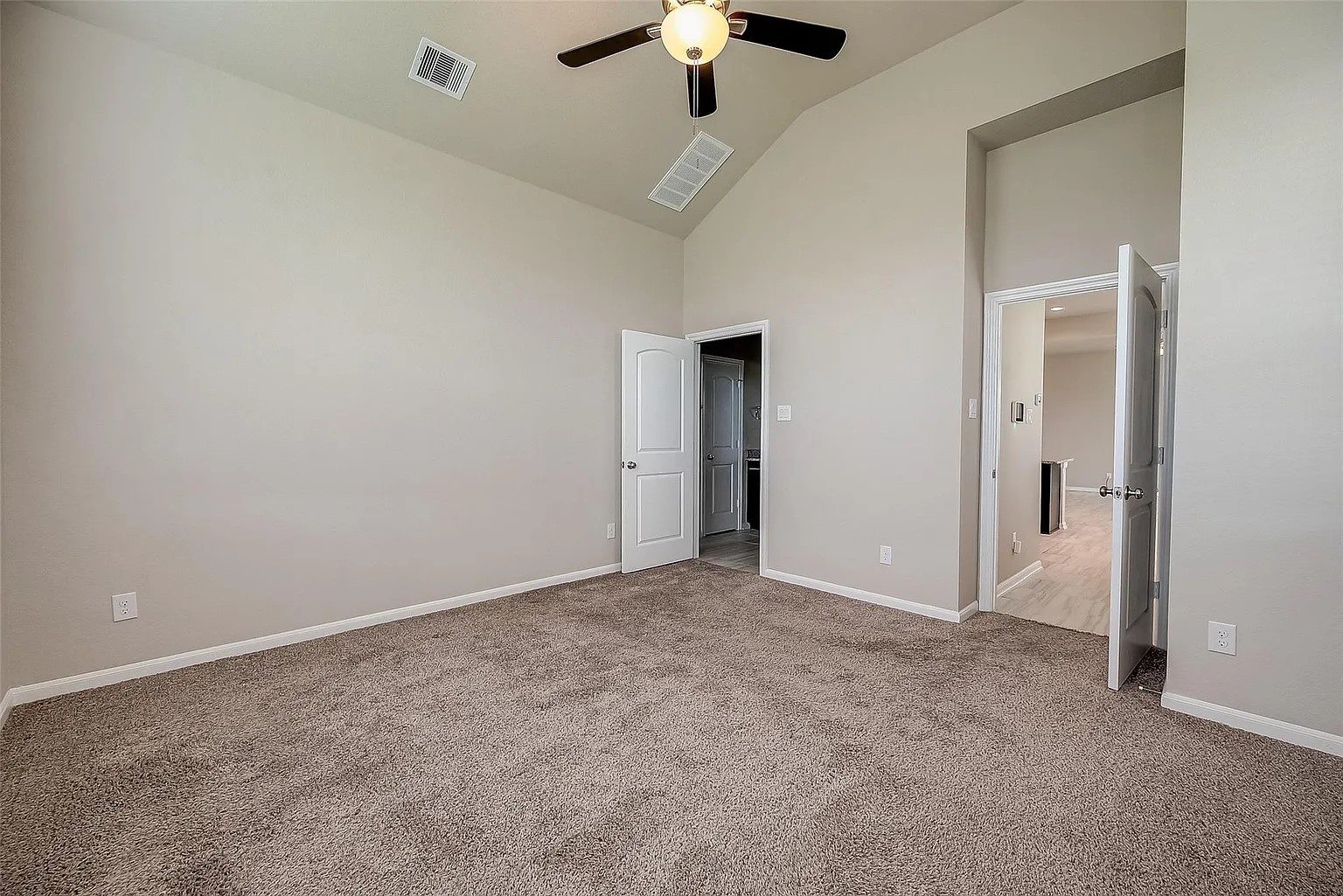 2559 Terrace Point Drive Property Photo 27