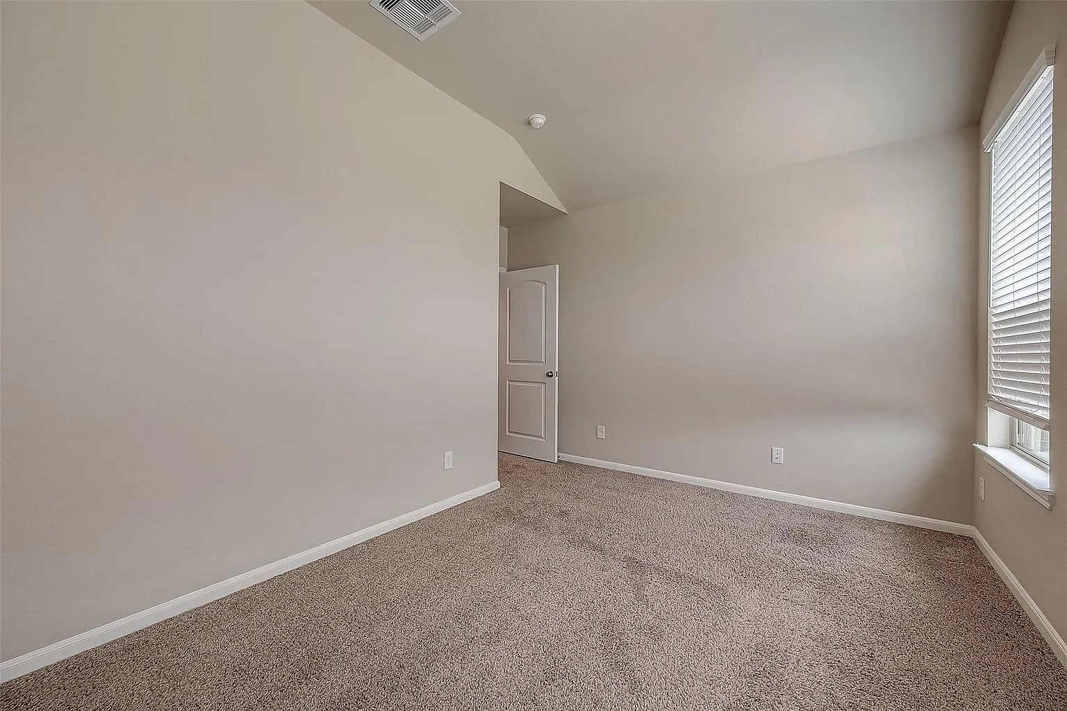 2559 Terrace Point Drive Property Photo 41