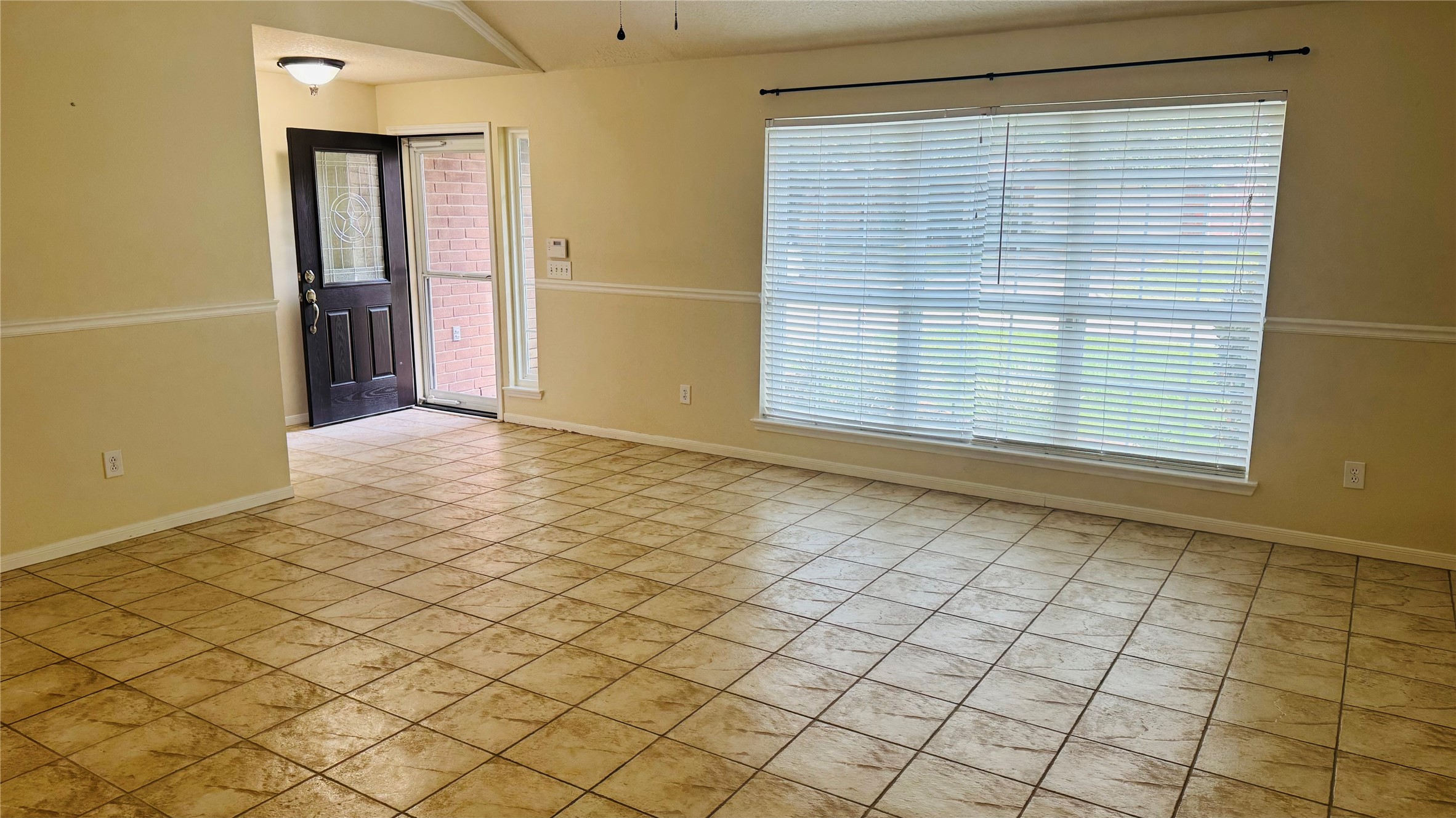 5808 Forest Timbers Drive Property Photo 3
