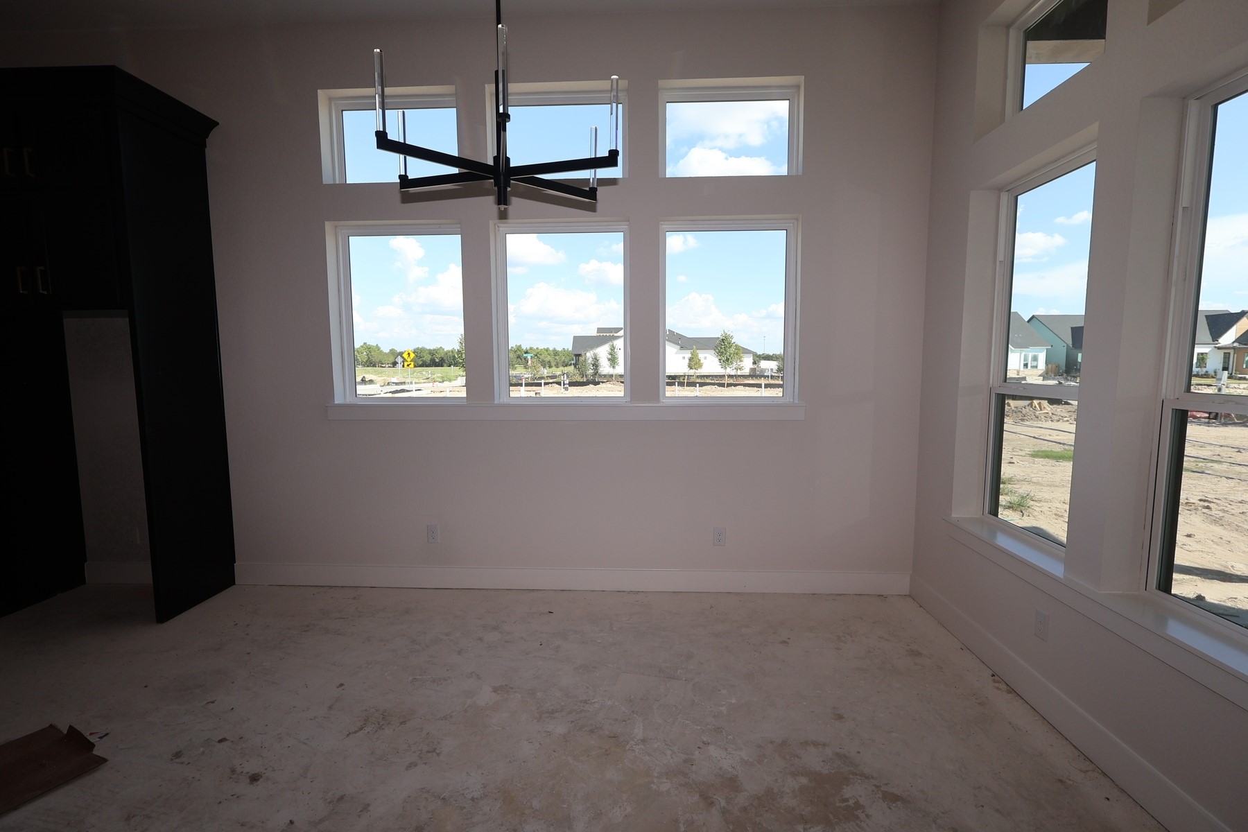 12211 Emerald Enclave Drive Property Photo 8