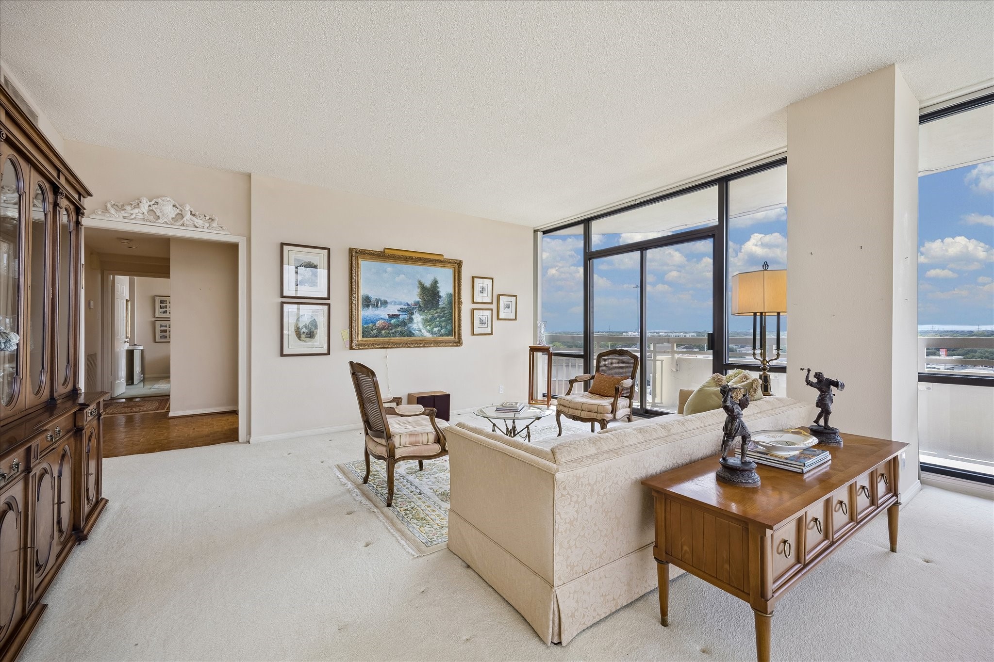 15 Greenway Plaza 9f Property Photo 3