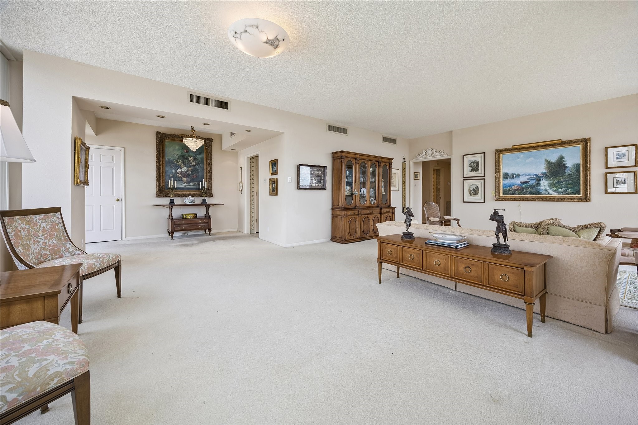 15 Greenway Plaza 9f Property Photo 4