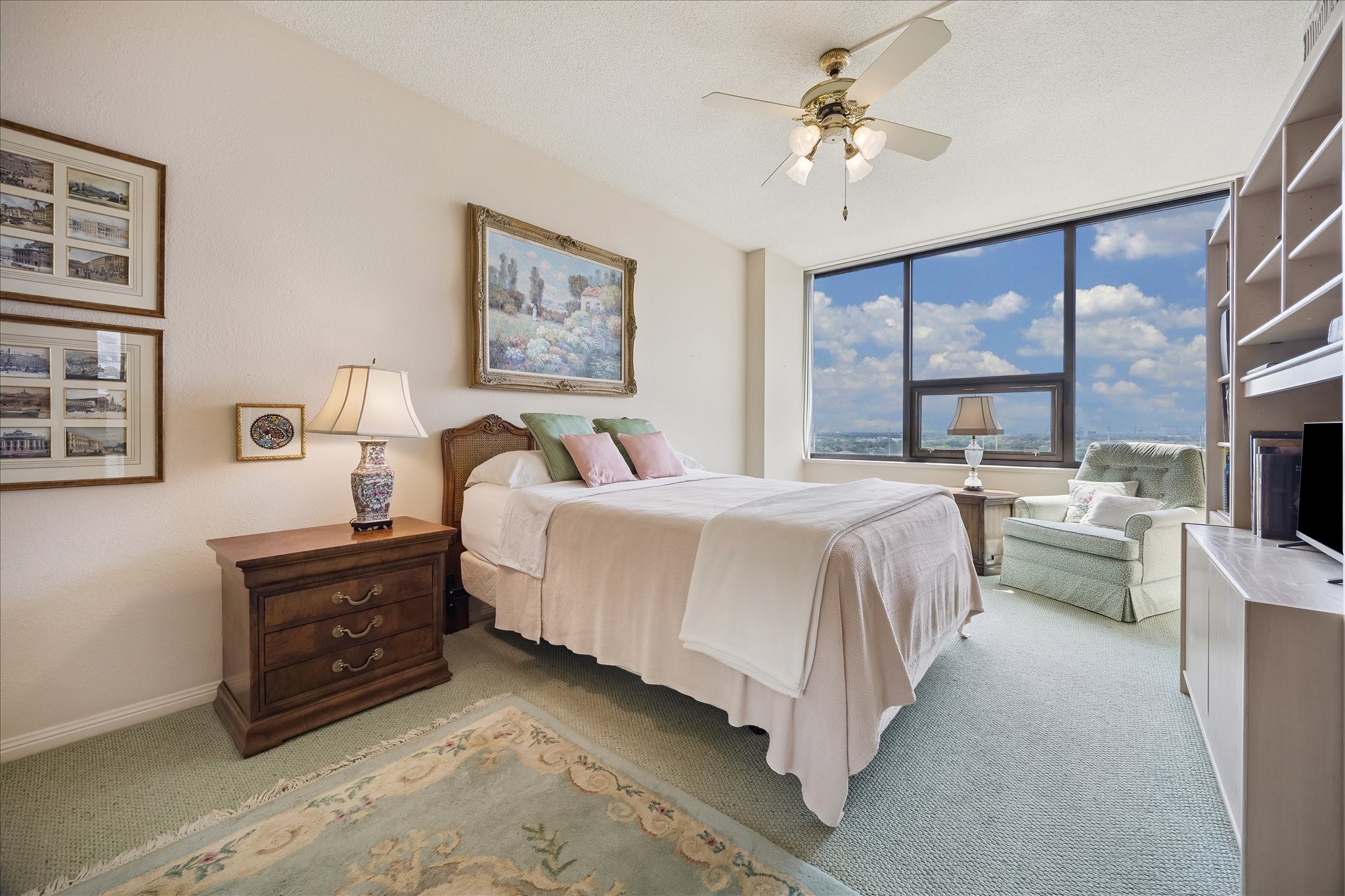 15 Greenway Plaza 9f Property Photo 11