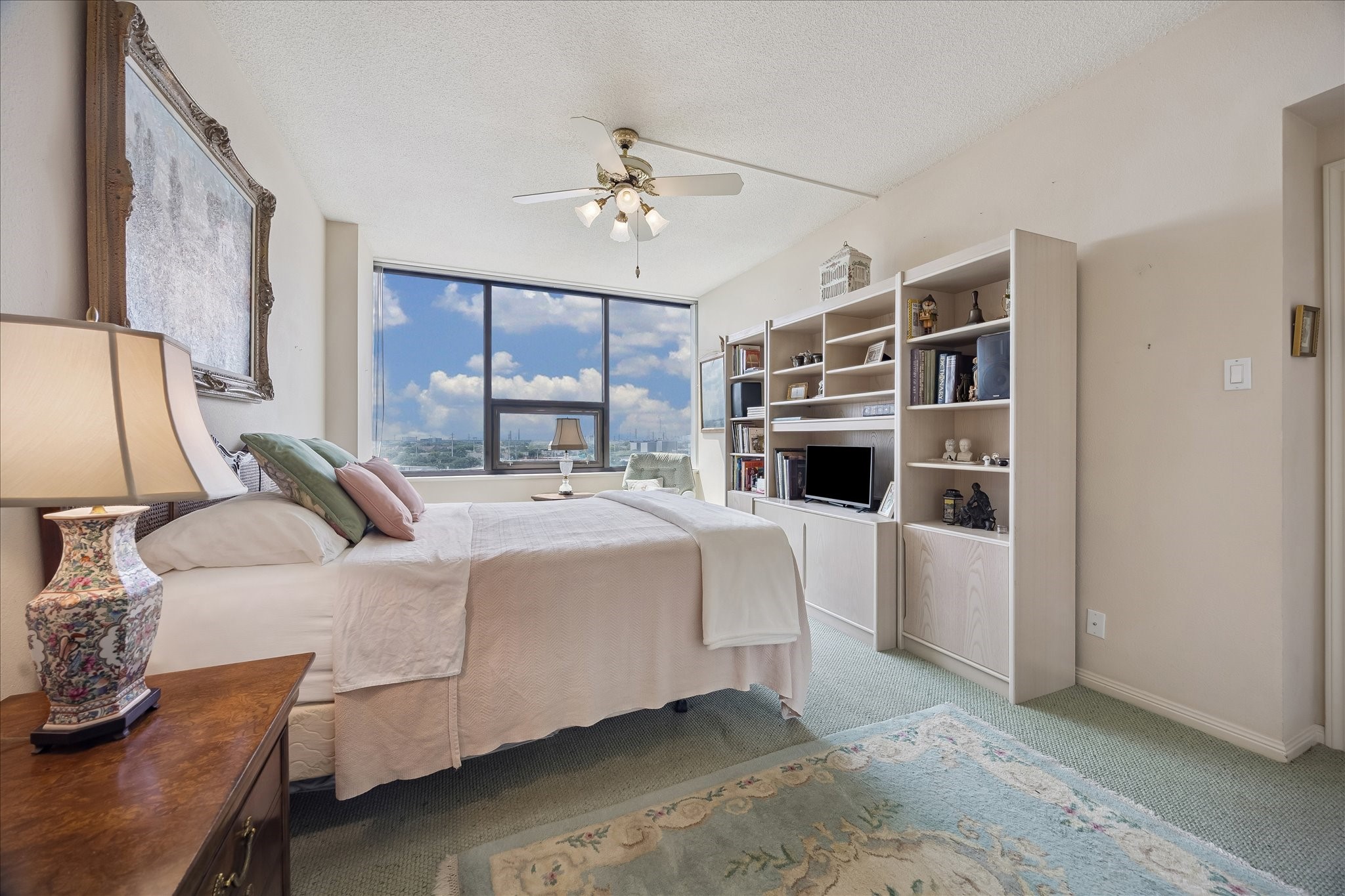 15 Greenway Plaza 9f Property Photo 12