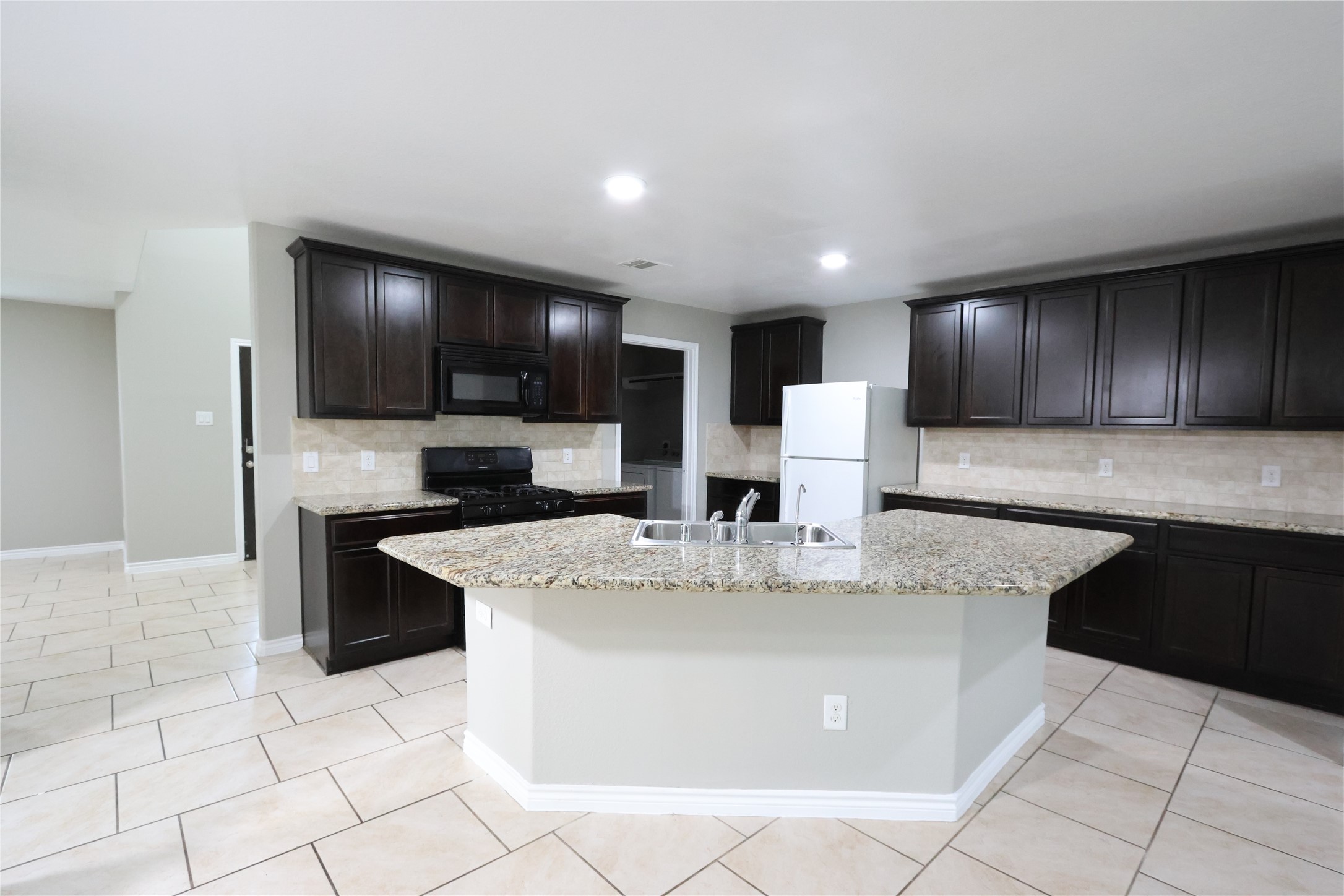 17703 Rose Summit Lane Property Photo 4