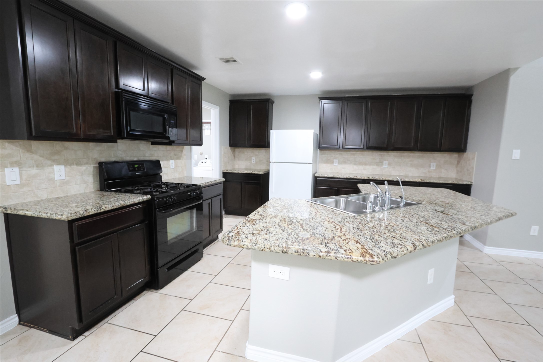 17703 Rose Summit Lane Property Photo 5
