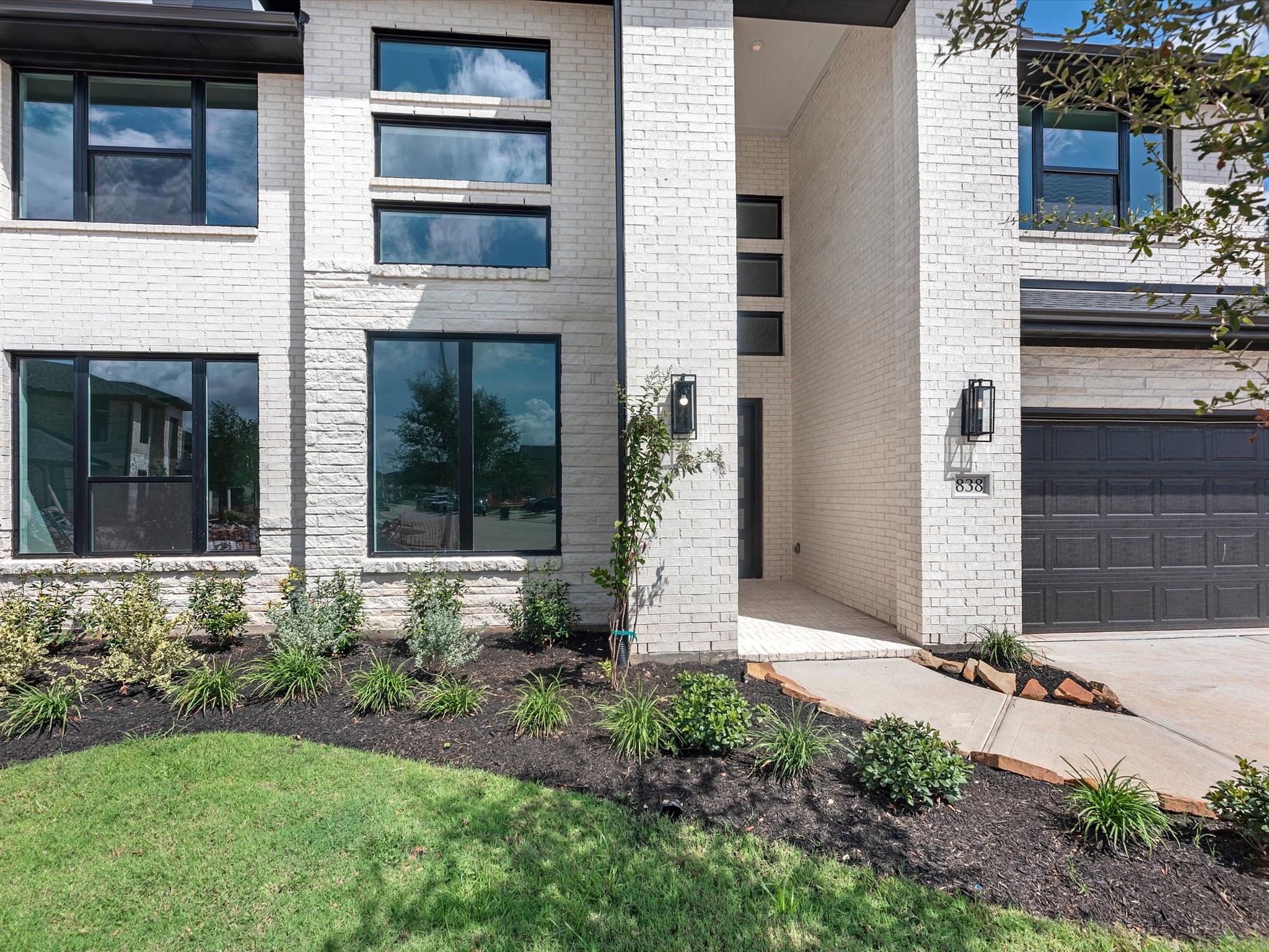 838 Fenugreek Fields Court Property Photo 2