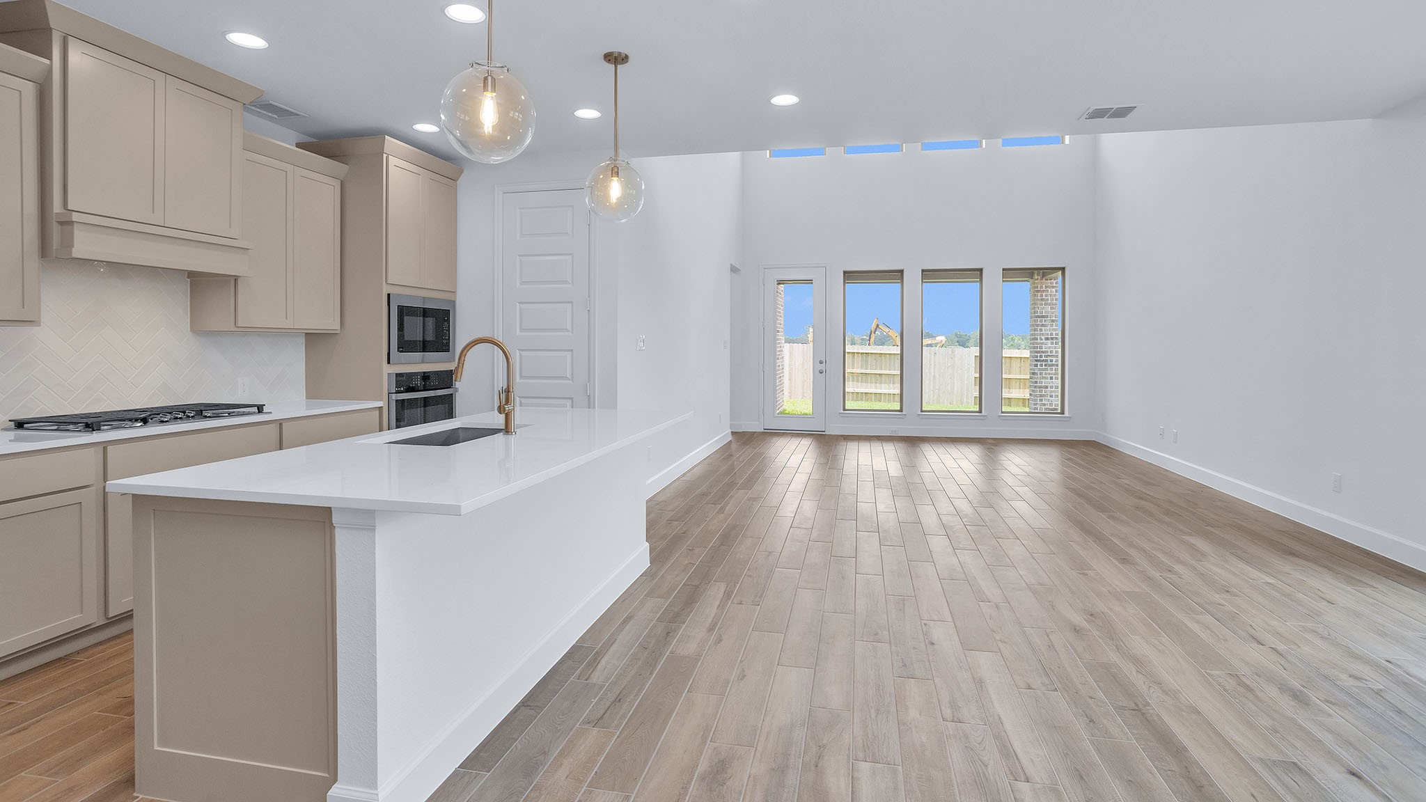 42830 Terraza Boulevard Property Photo 11