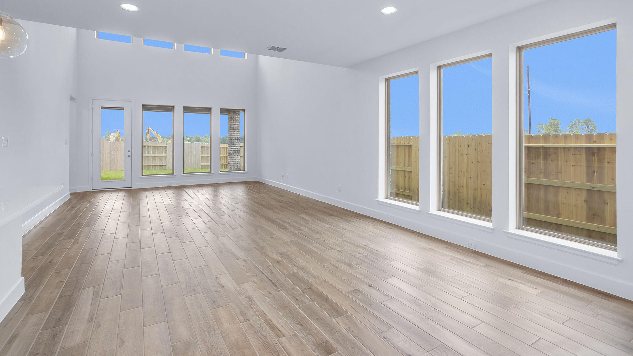 42830 Terraza Boulevard Property Photo 13