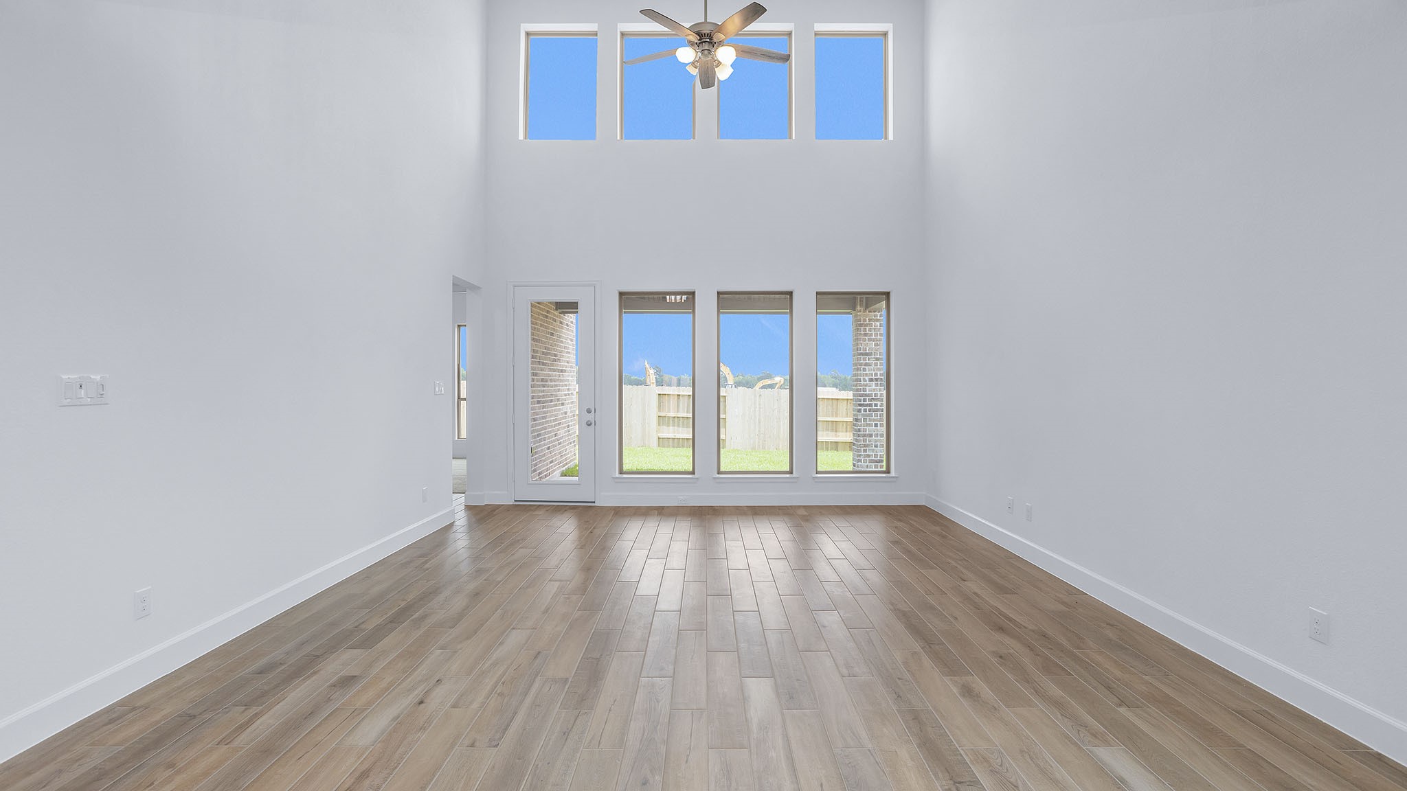 42830 Terraza Boulevard Property Photo 14