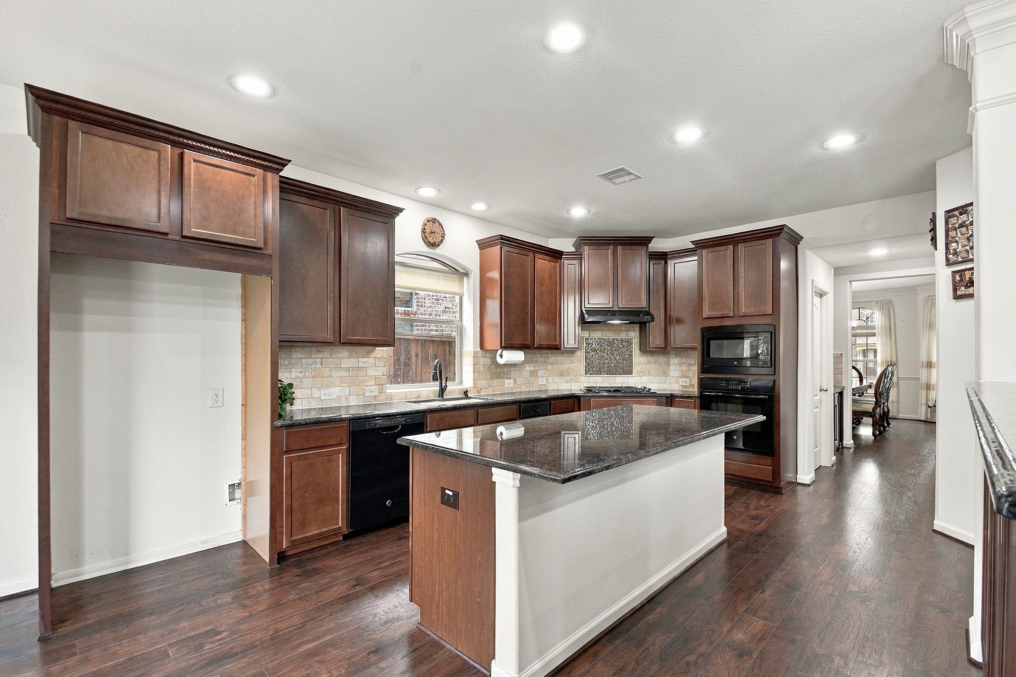3443 Stone Springs Drive Property Photo 12