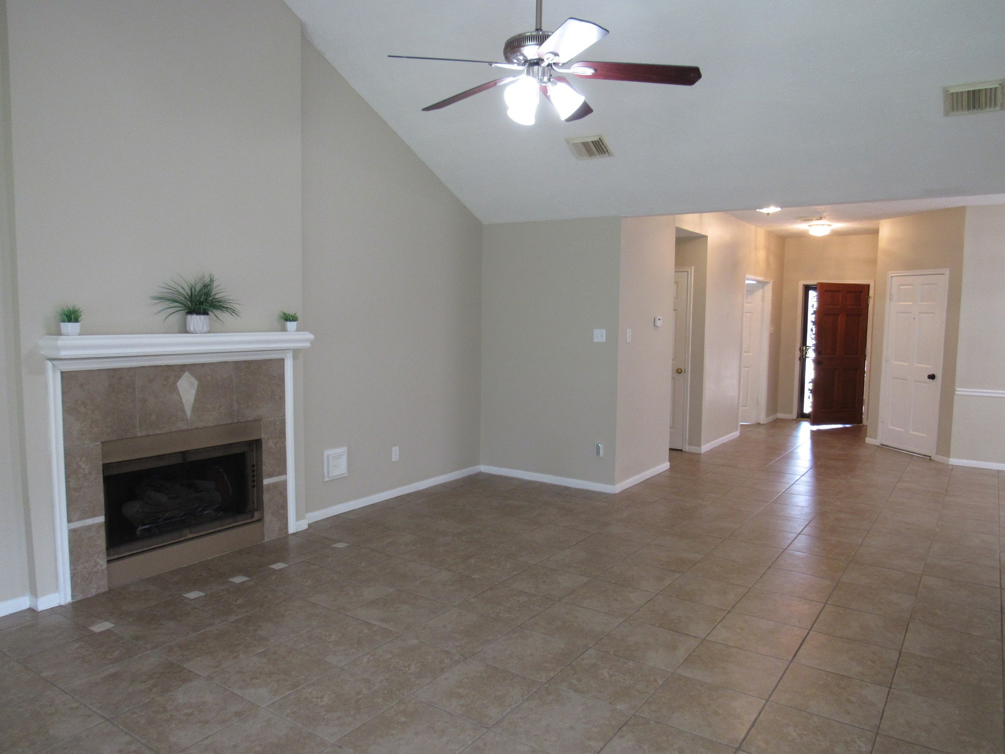10139 Cedaredge Drive Property Photo 6