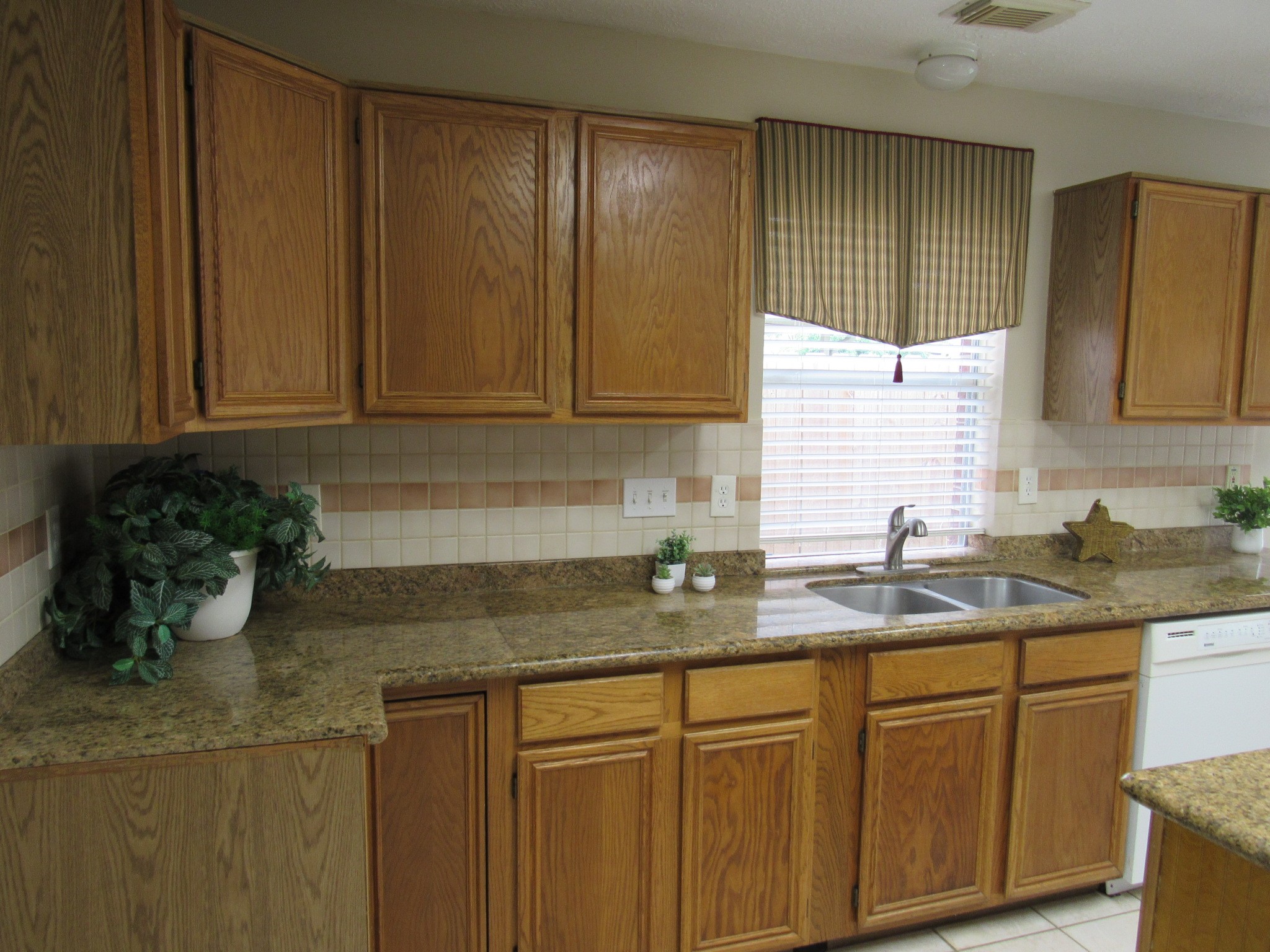 10139 Cedaredge Drive Property Photo 23