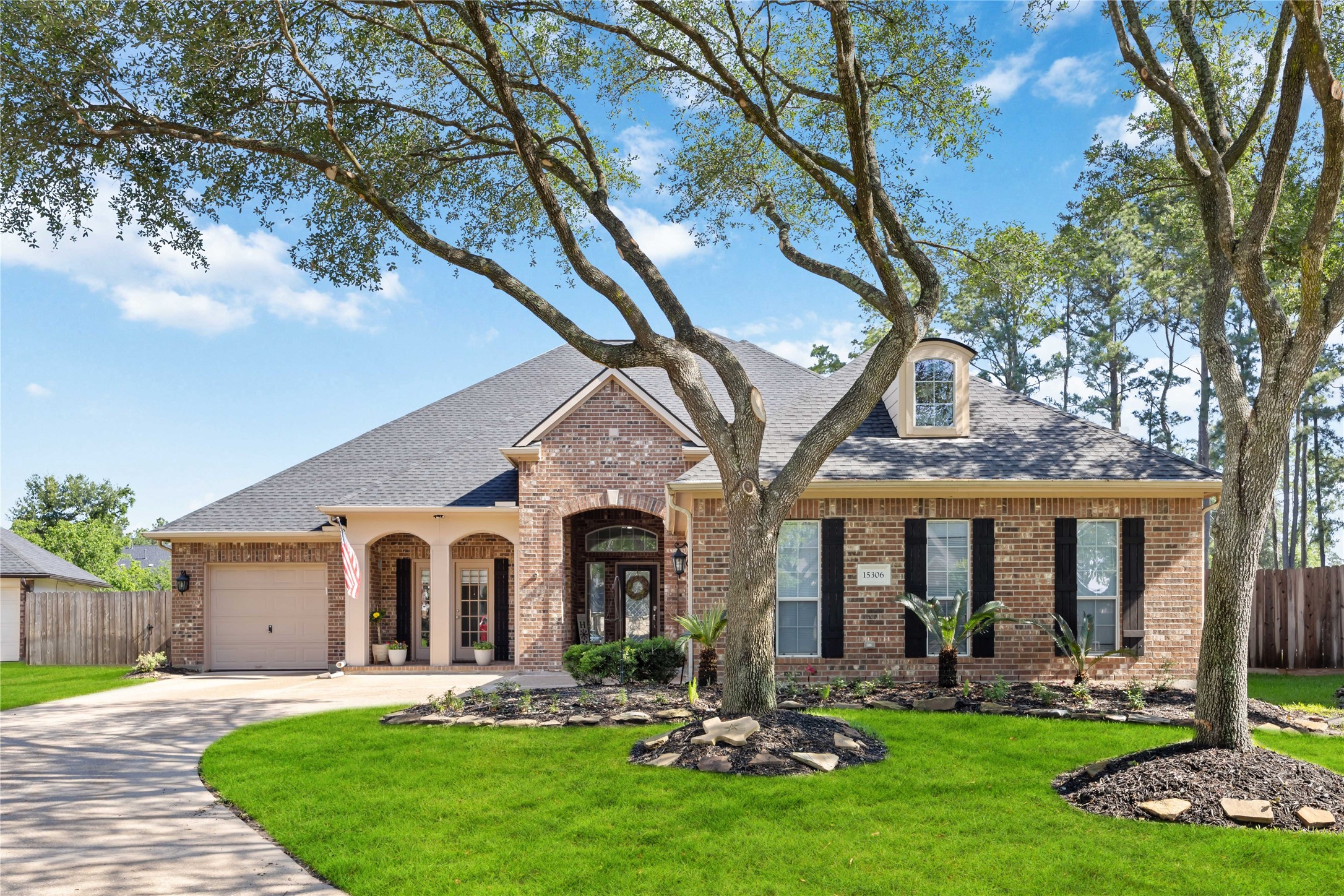 15306 Clearhaven Court Property Photo 1