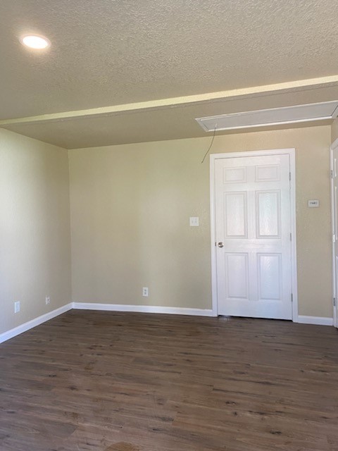 507 E 2nd Street Property Photo 6