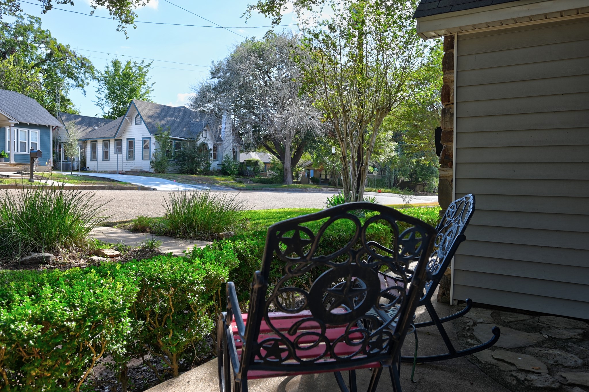 103 E Val Verde Street Property Photo 5
