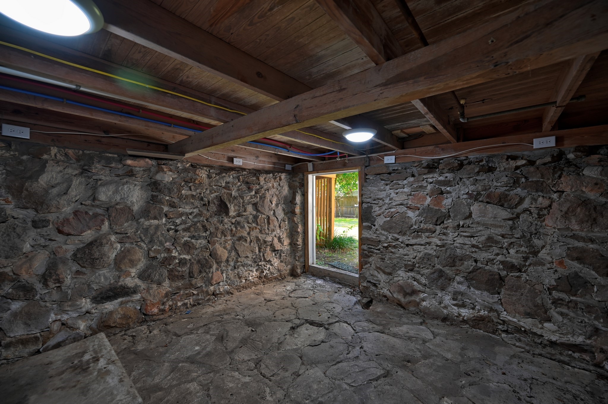 103 E Val Verde Street Property Photo 42