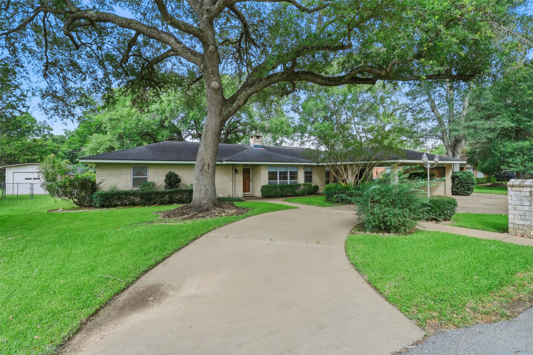 1335 Kathy Avenue Property Photo 4