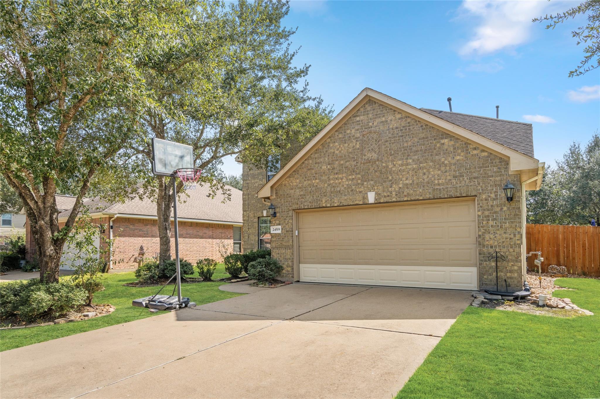24519 Evangeline Springs Lane Property Photo 12