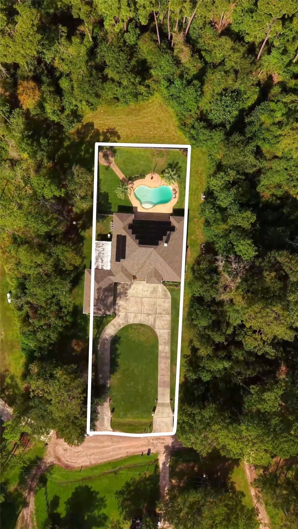 16634 Savannah Drive Property Photo 5