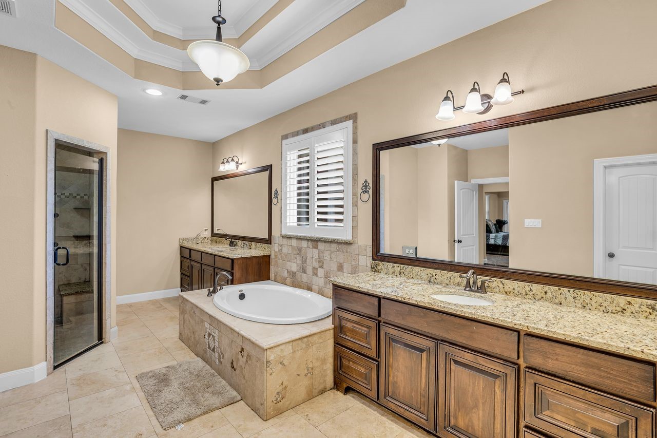 16634 Savannah Drive Property Photo 10