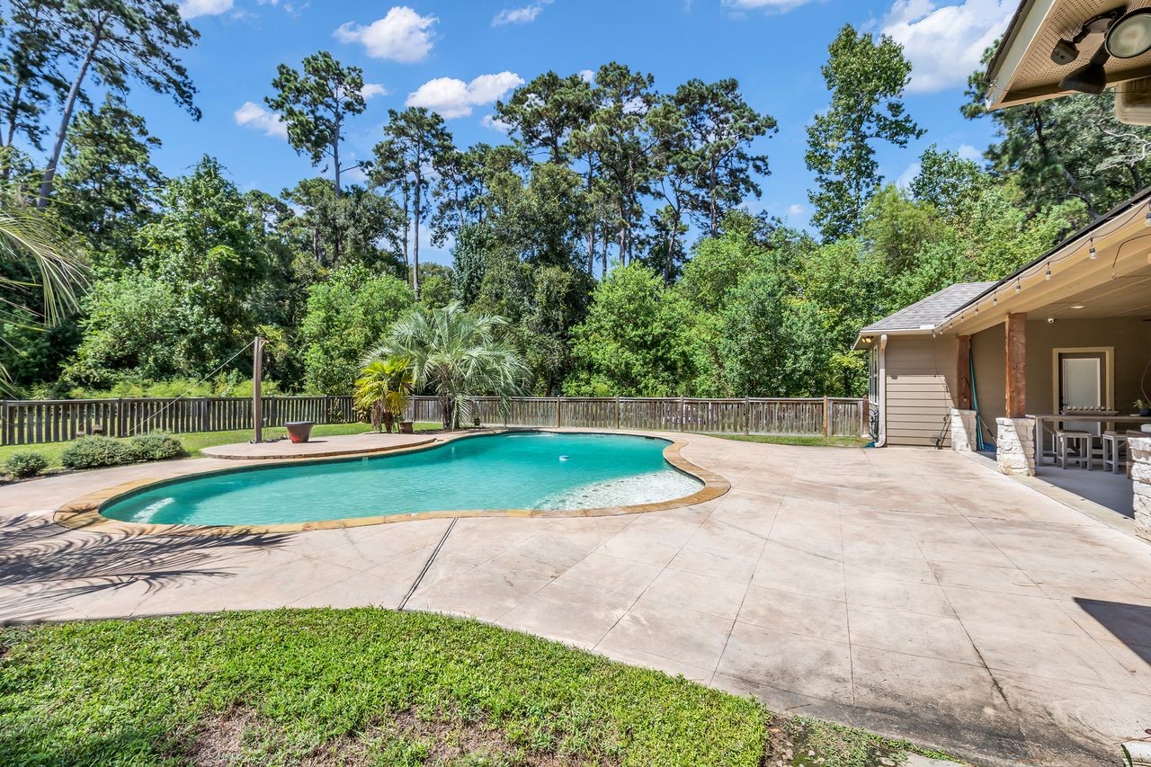 16634 Savannah Drive Property Photo 16